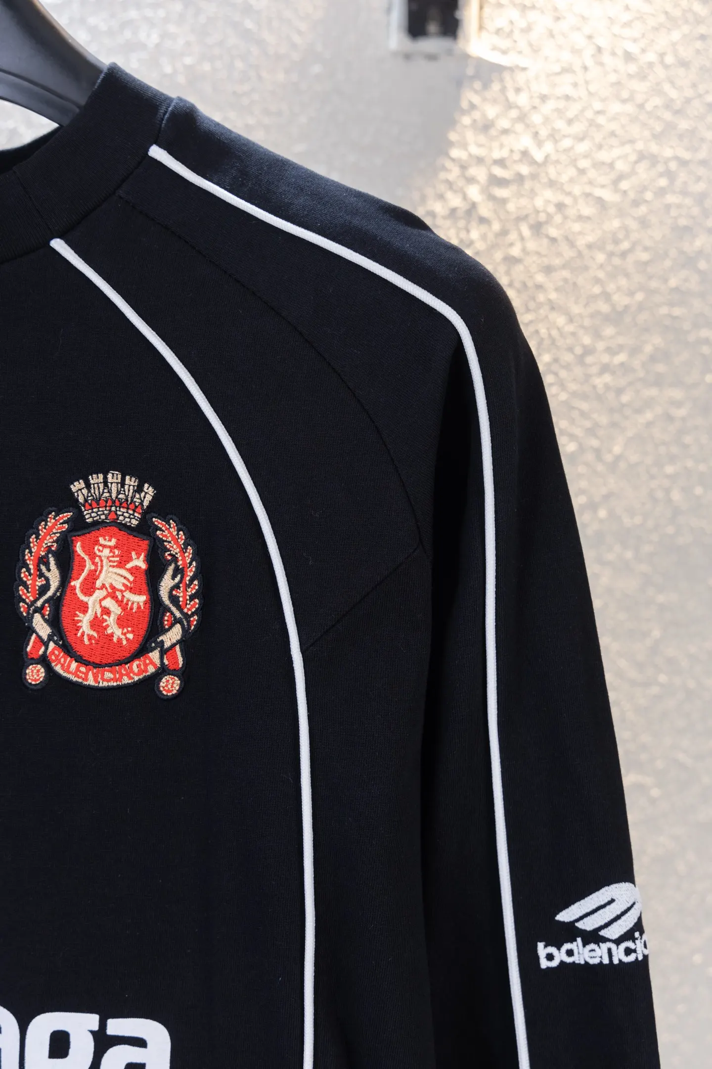 Embroidered Logo Long-Sleeve Jersey D16512257 — view 7