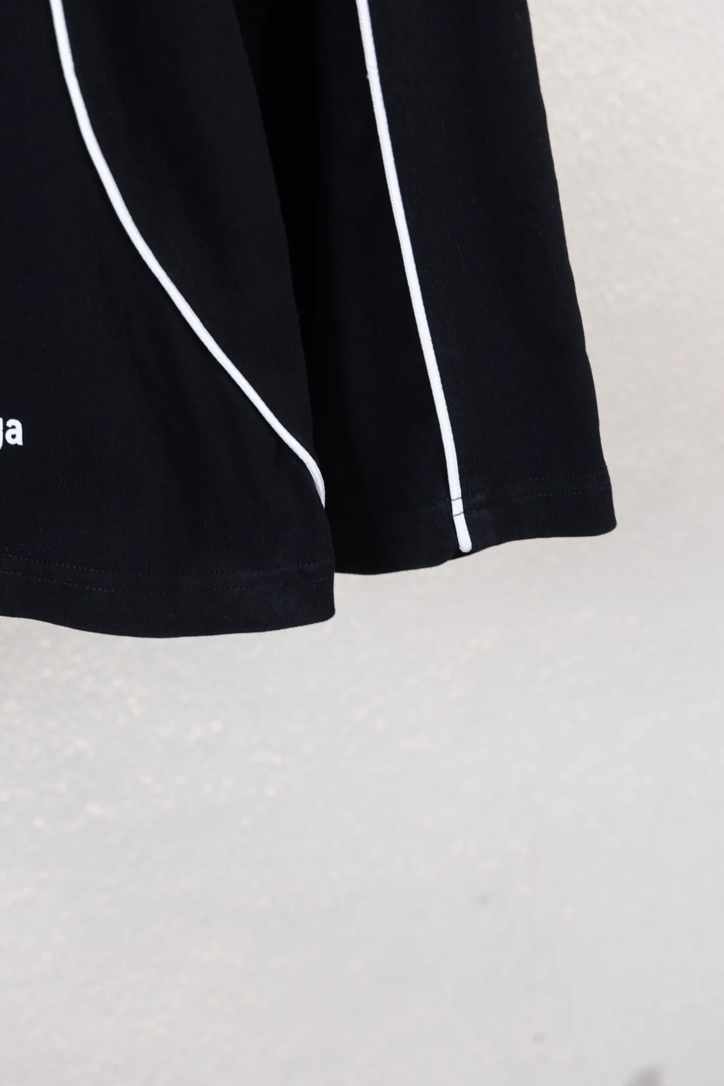 Embroidered Logo Long-Sleeve Jersey D16512257 — view 10