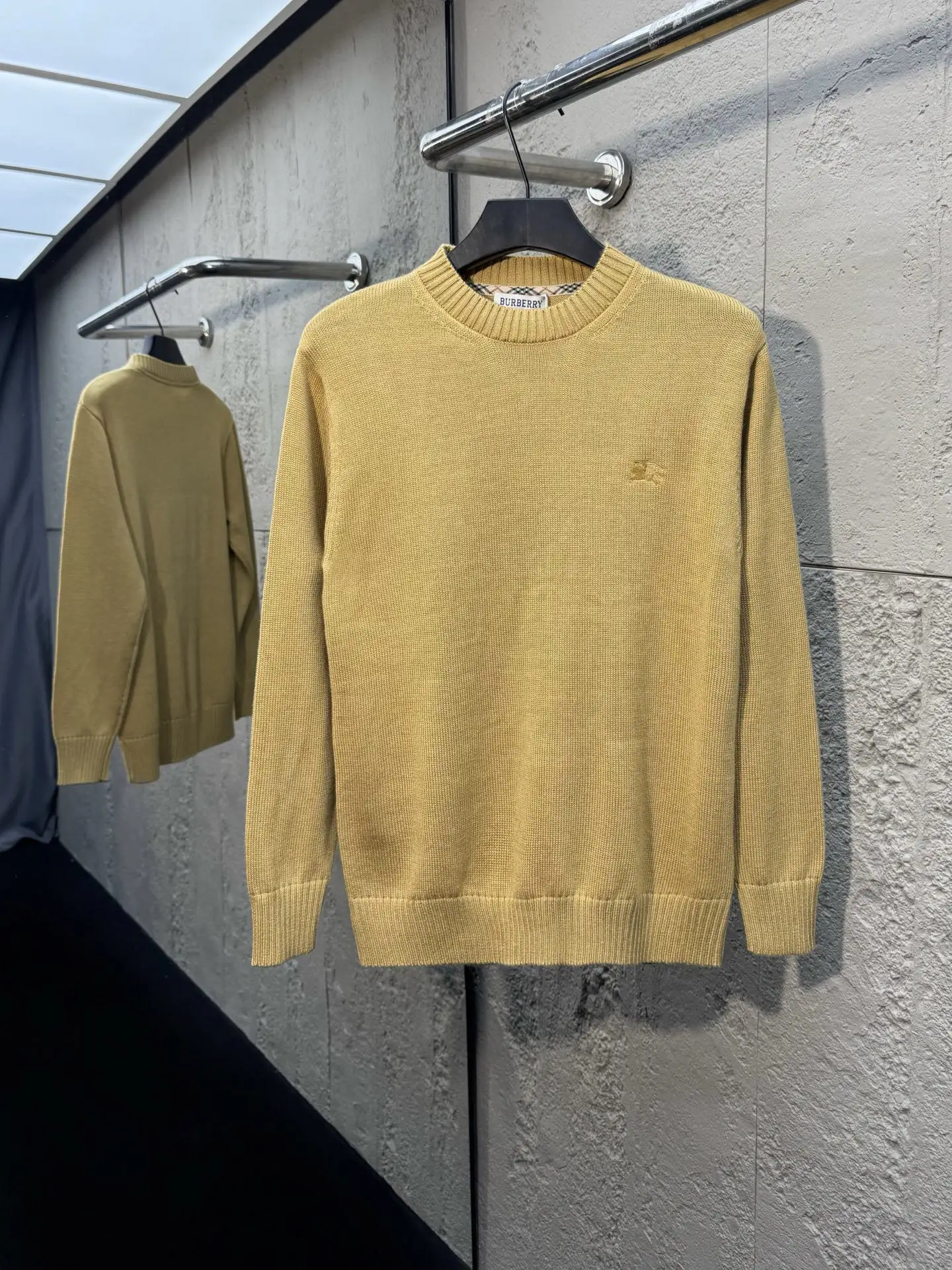 Embroidered Wool-Blend Crew-Neck Sweater D16516032