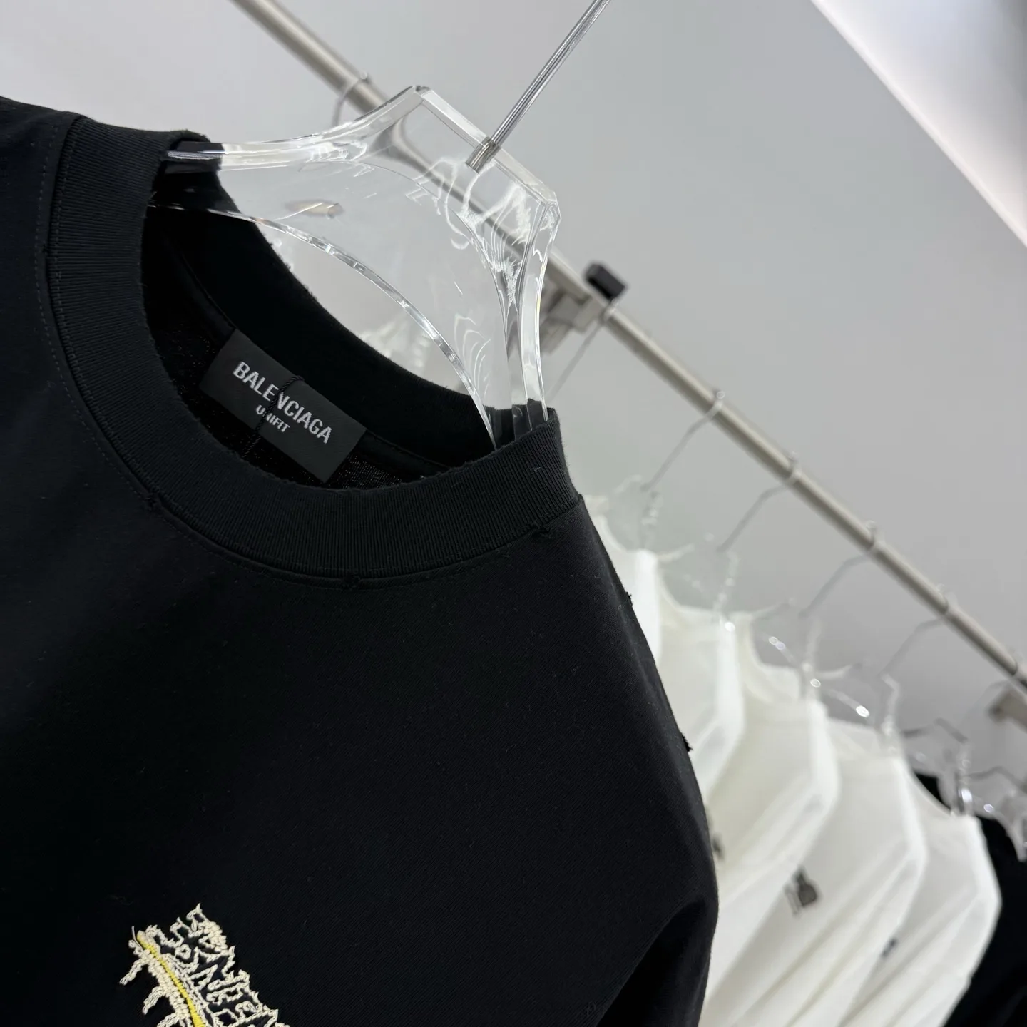 Embroidered Logo Oversized T-Shirt D16513896 — view 4