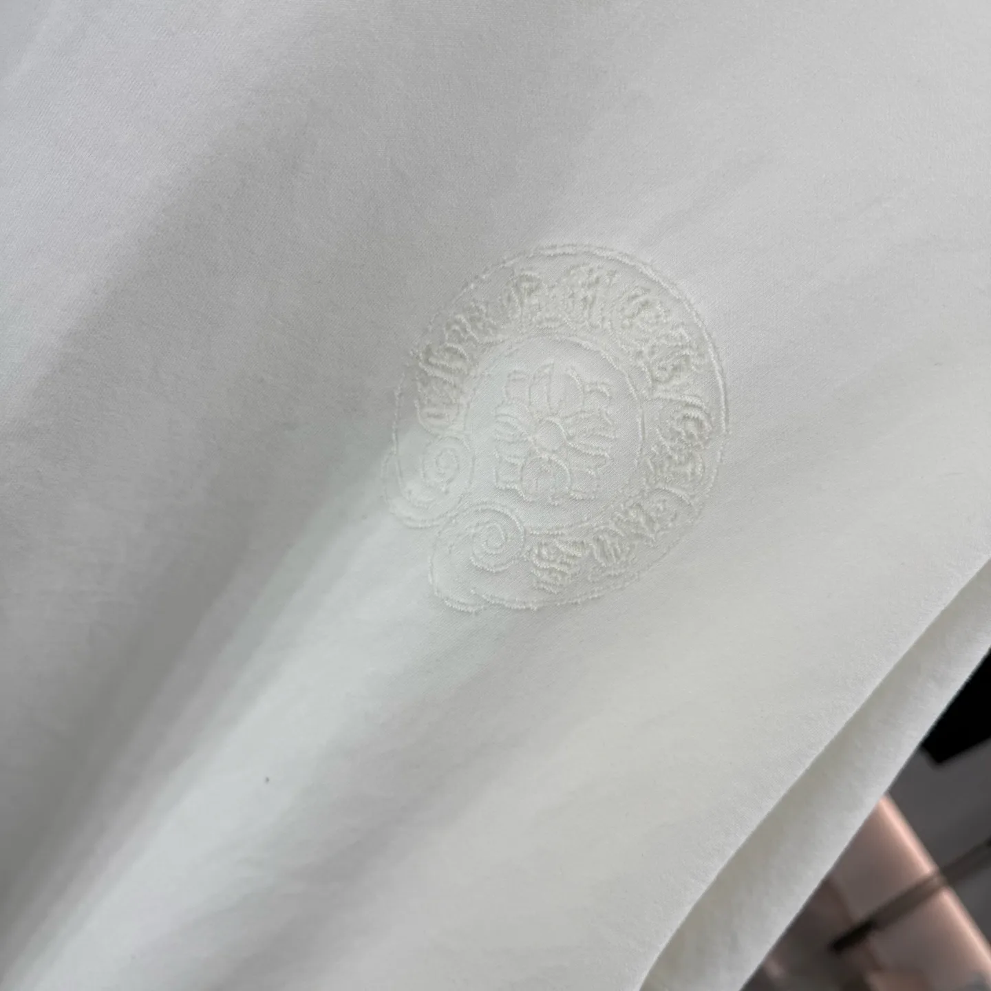 Laser-Cut Logo Crew-Neck T-Shirt D16513848 — view 6