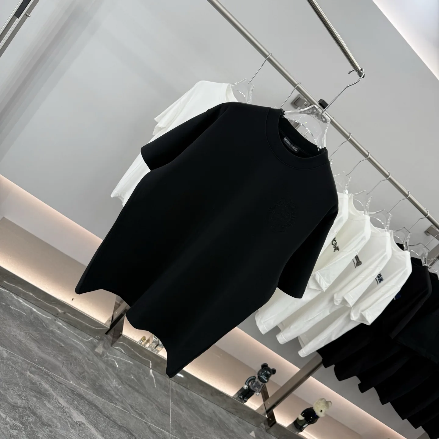 Laser-Cut Logo Crew-Neck T-Shirt D16513850 — view 2