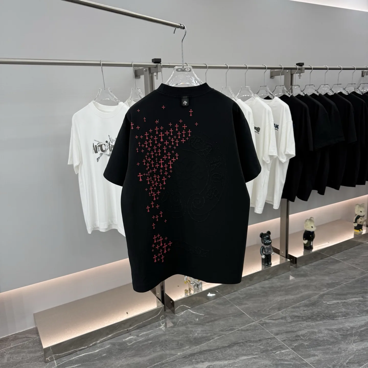 Laser-Cut Logo Crew-Neck T-Shirt D16513850 — view 7