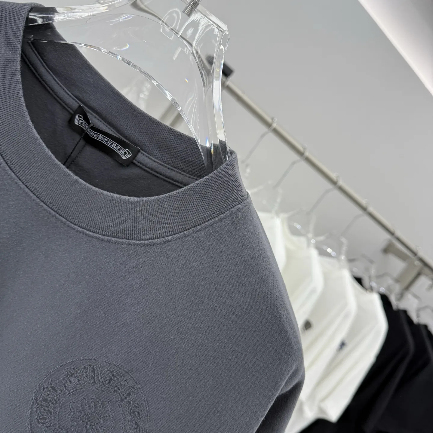 Laser-Etched Oversized Cotton T-Shirt D16513849 — view 4