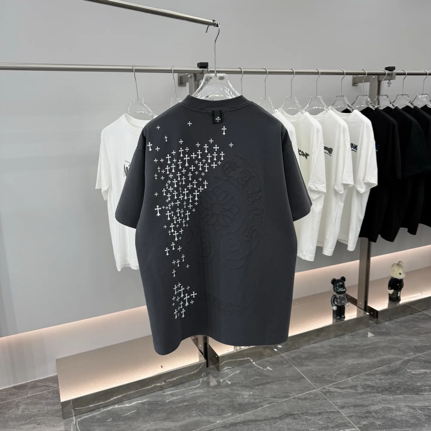 Laser-Etched Oversized Cotton T-Shirt D16513849 — view 7