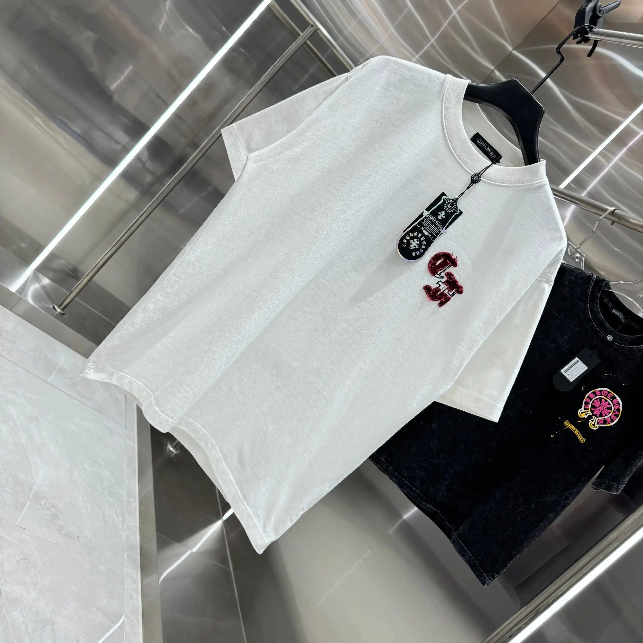 Embroidered Patchwork Cotton T-Shirt D17013824 — view 3