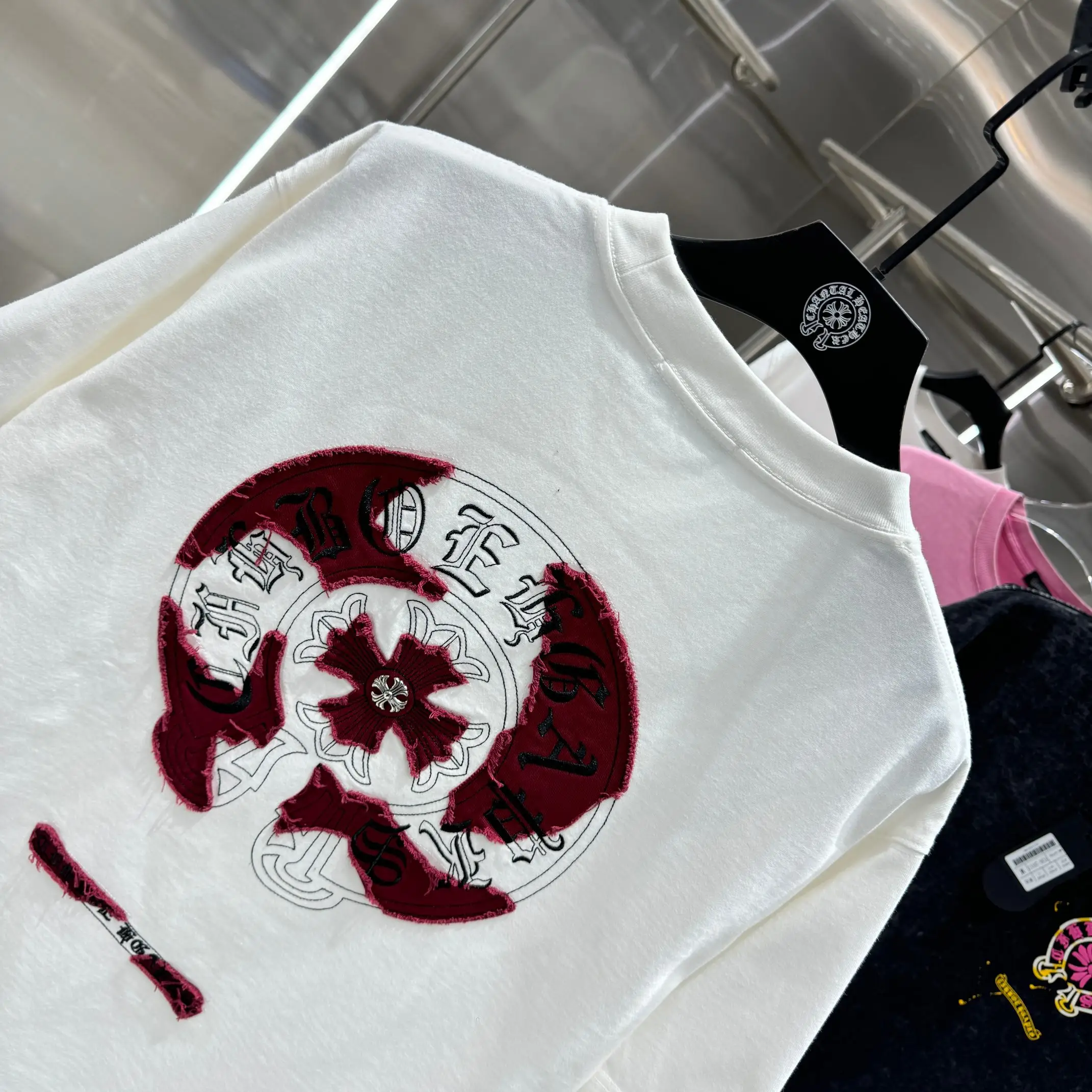 Embroidered Patchwork Cotton T-Shirt D17013824 — view 5