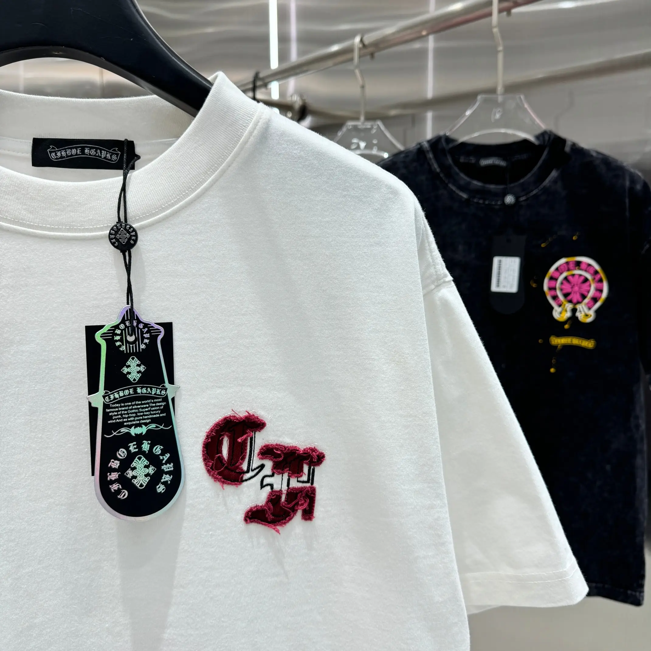 Embroidered Patchwork Cotton T-Shirt D17013824 — view 7