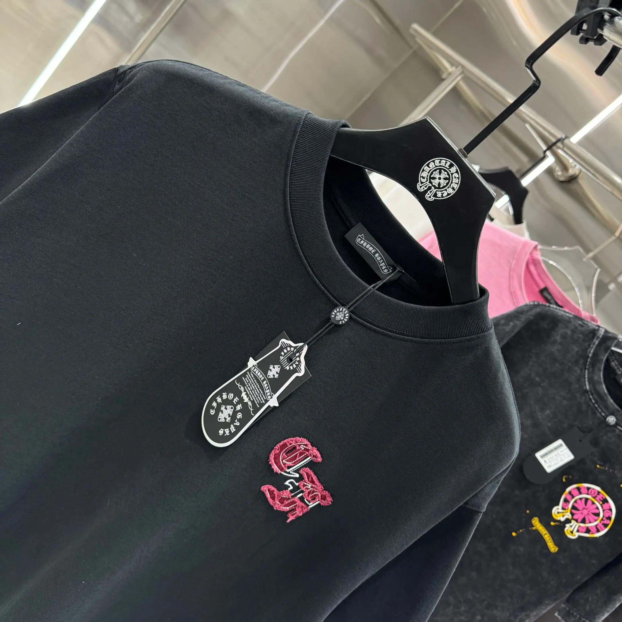 Embroidered Patchwork Cotton T-Shirt D17013825 — view 4