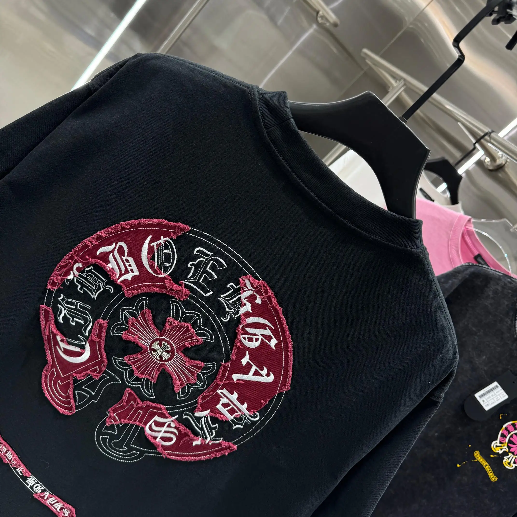 Embroidered Patchwork Cotton T-Shirt D17013825 — view 5