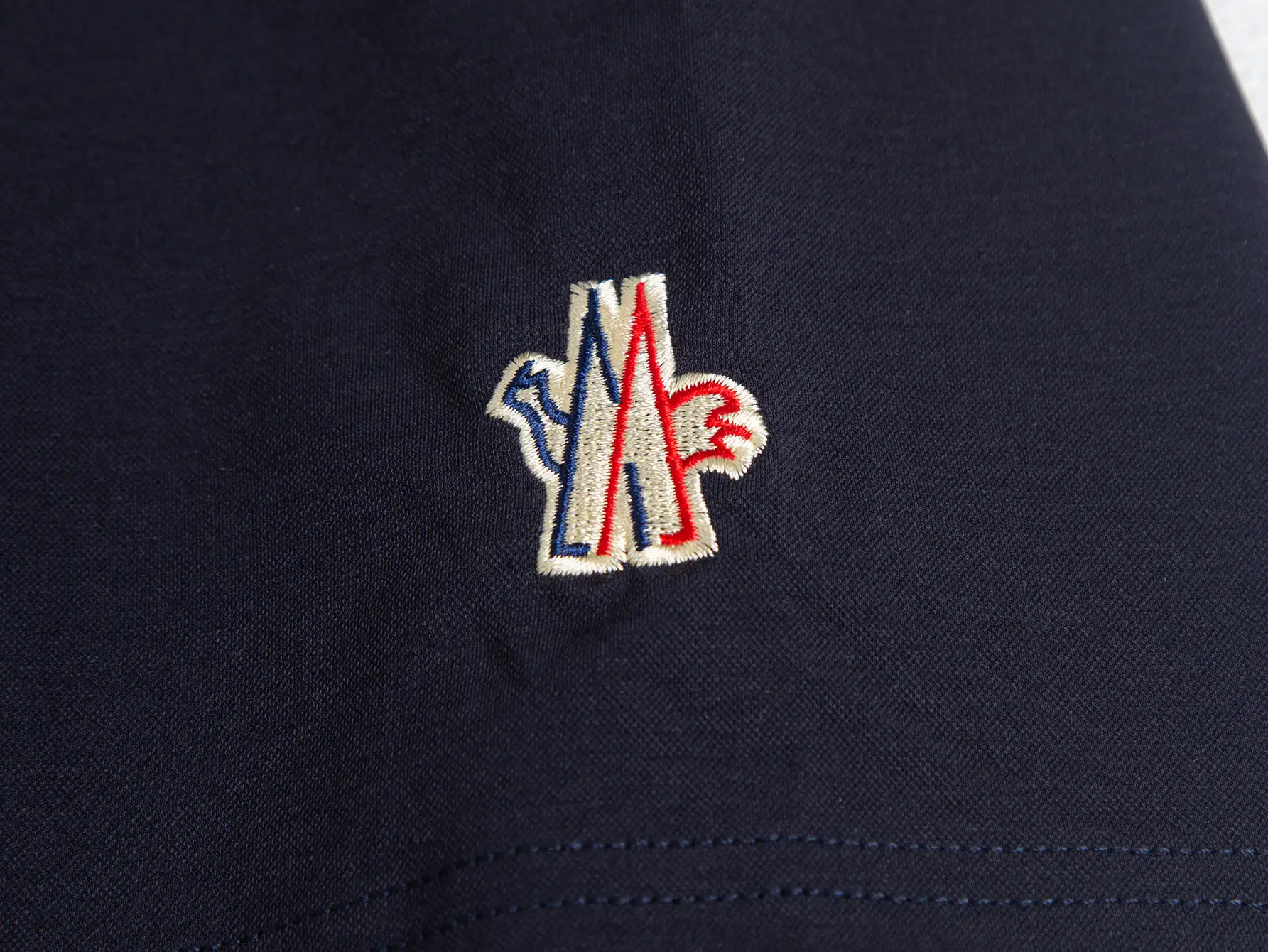 Logo-Embroidered Quarter-Zip Polo Shirt D17012709 — view 5