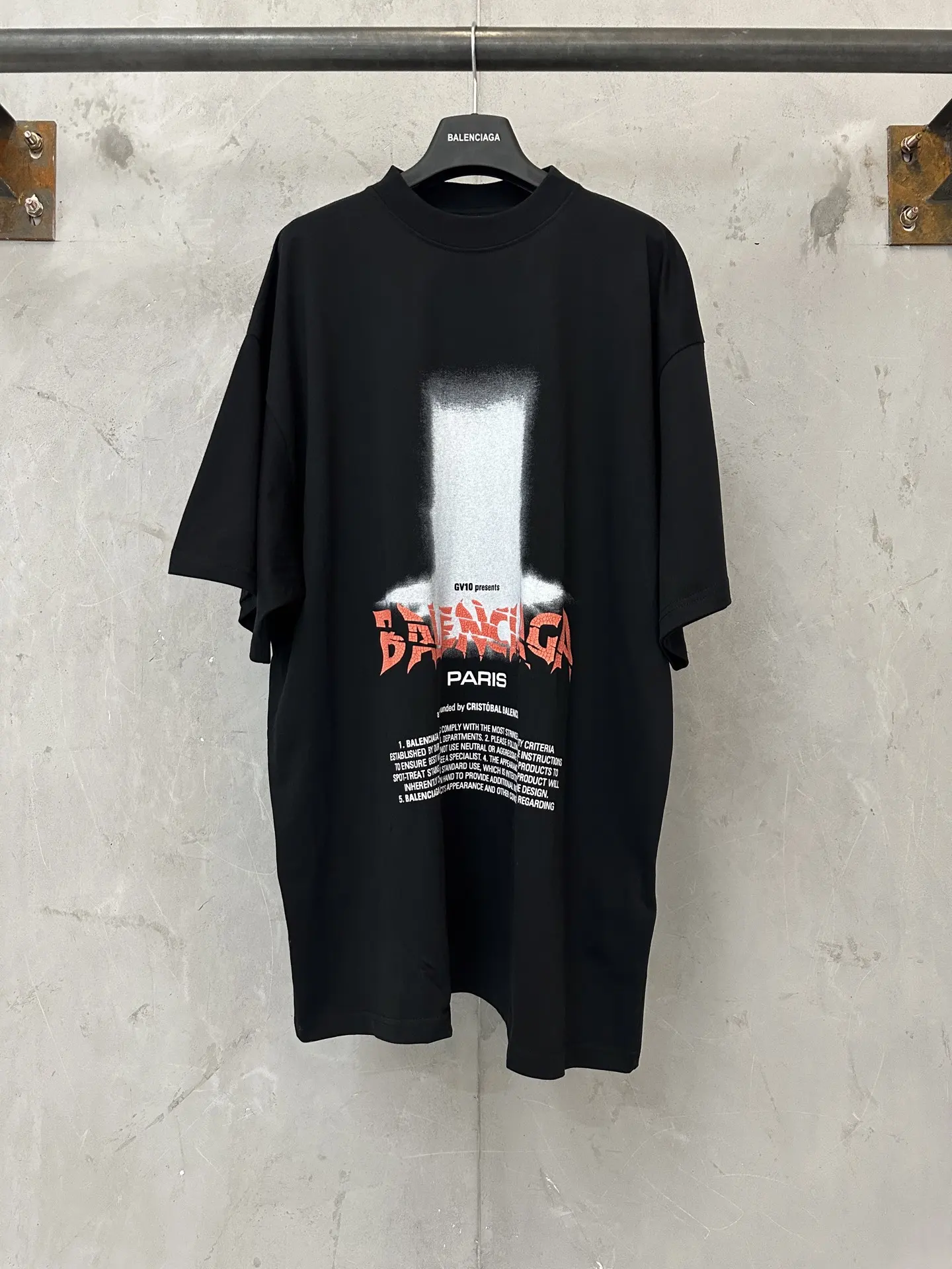 Gothic Logo Print Oversized T-Shirt D17011555