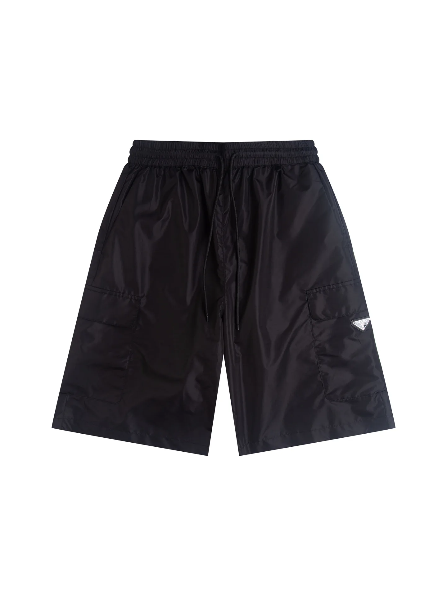 Logo-Plaque Re-Nylon Cargo Shorts D17015814