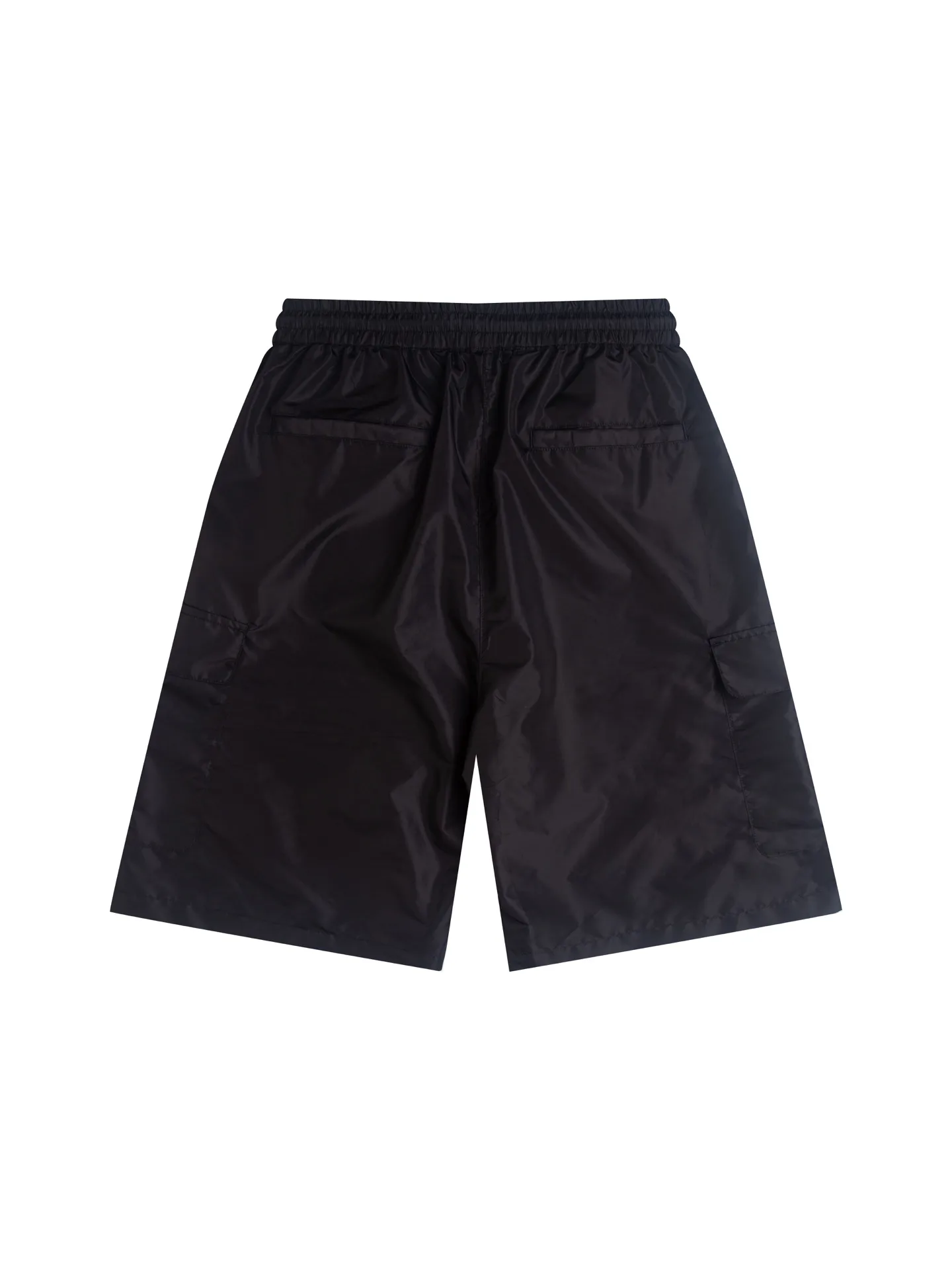 Logo-Plaque Re-Nylon Cargo Shorts D17015814 — view 2