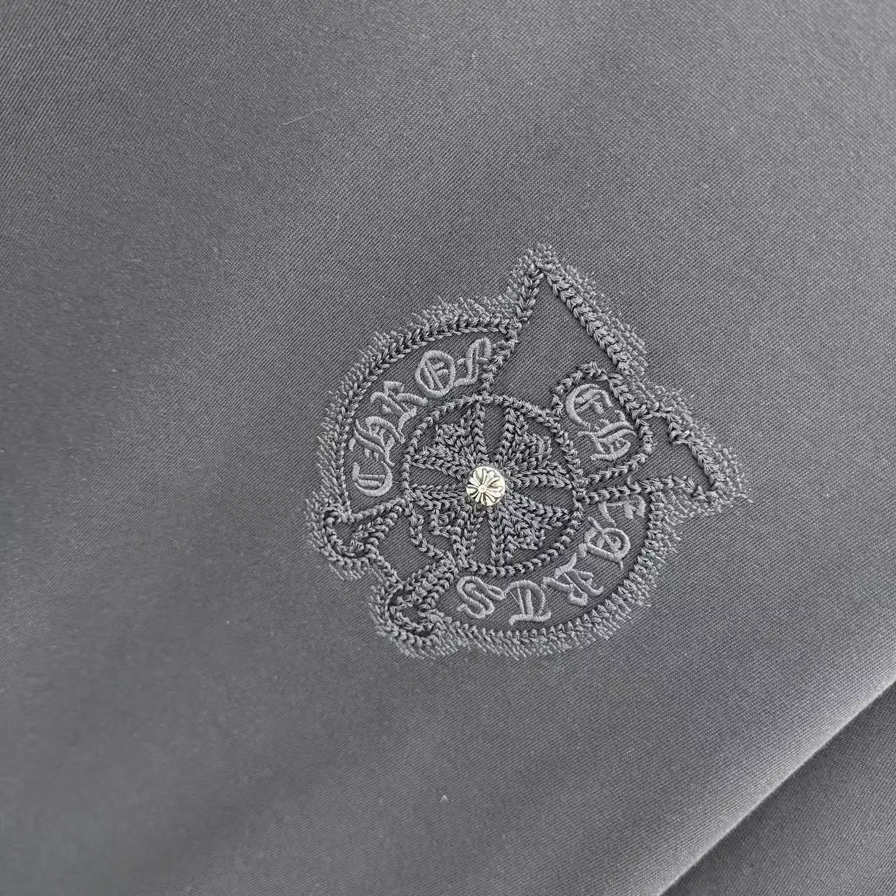 Horseshoe Logo Embellished T-Shirt D17513897 — view 6