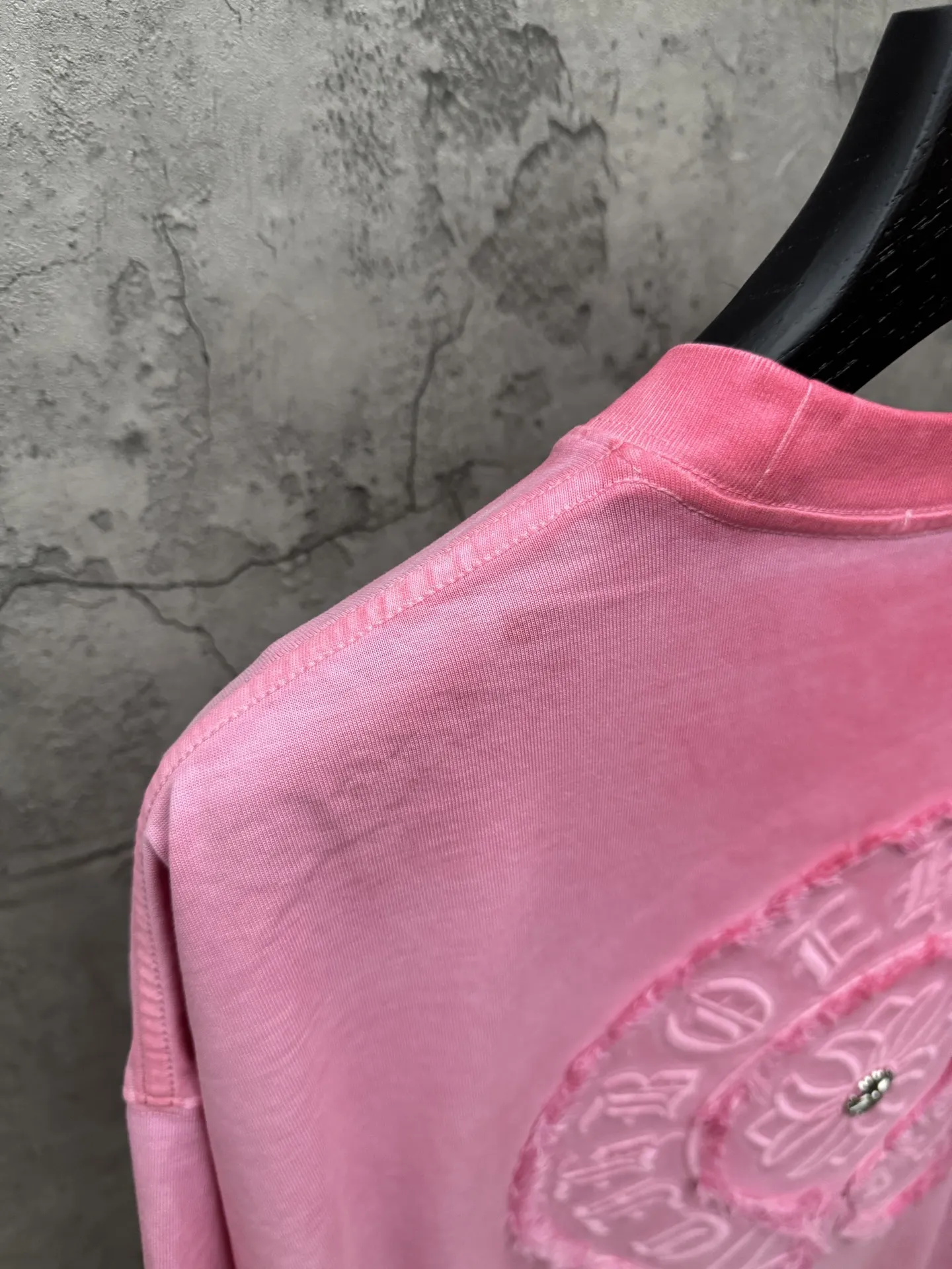 Embroidered Washed Cotton T-Shirt D17513964 — view 9