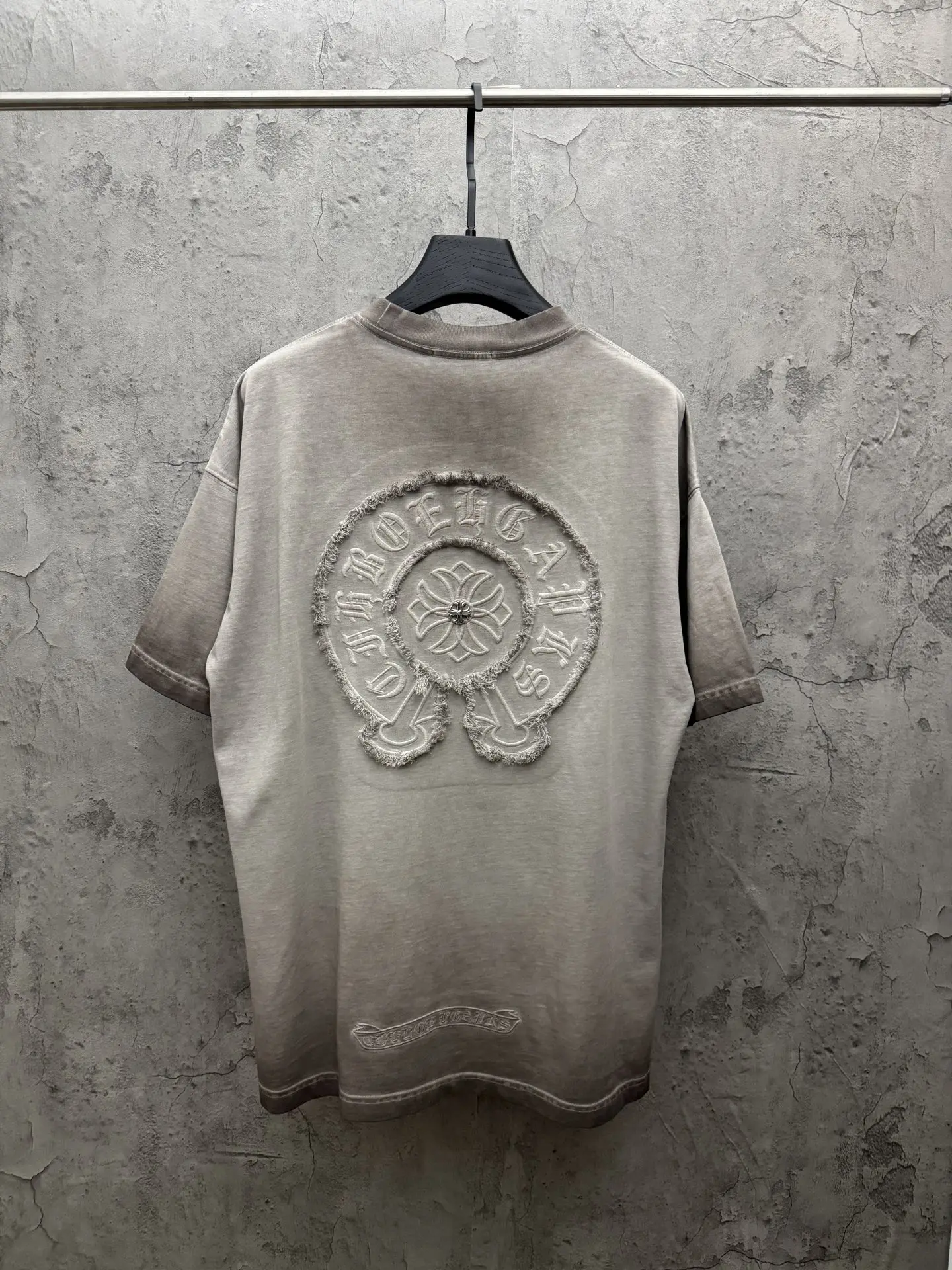 Embroidered Washed Cotton T-Shirt D17513959 — view 2