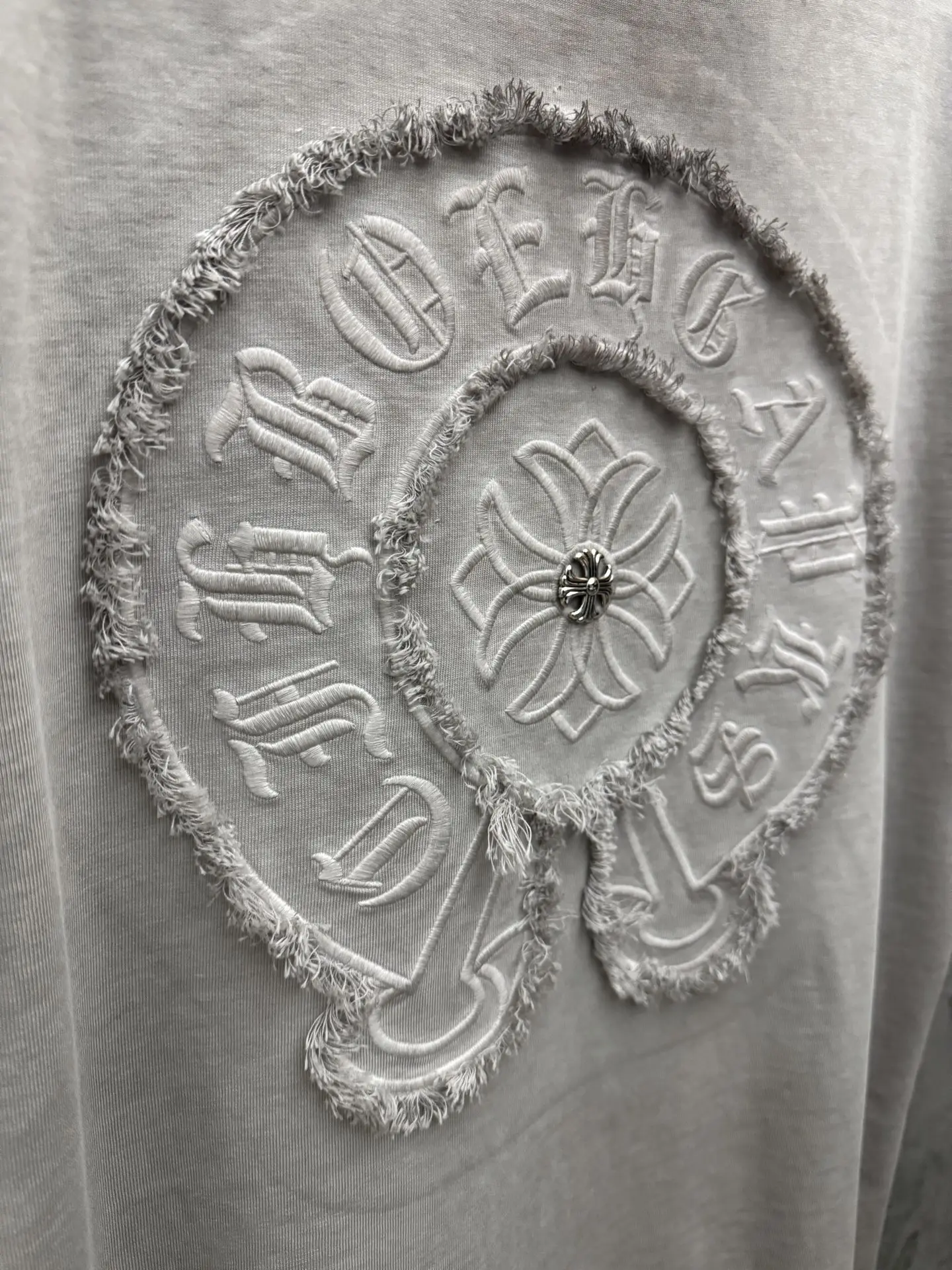 Embroidered Washed Cotton T-Shirt D17513959 — view 8