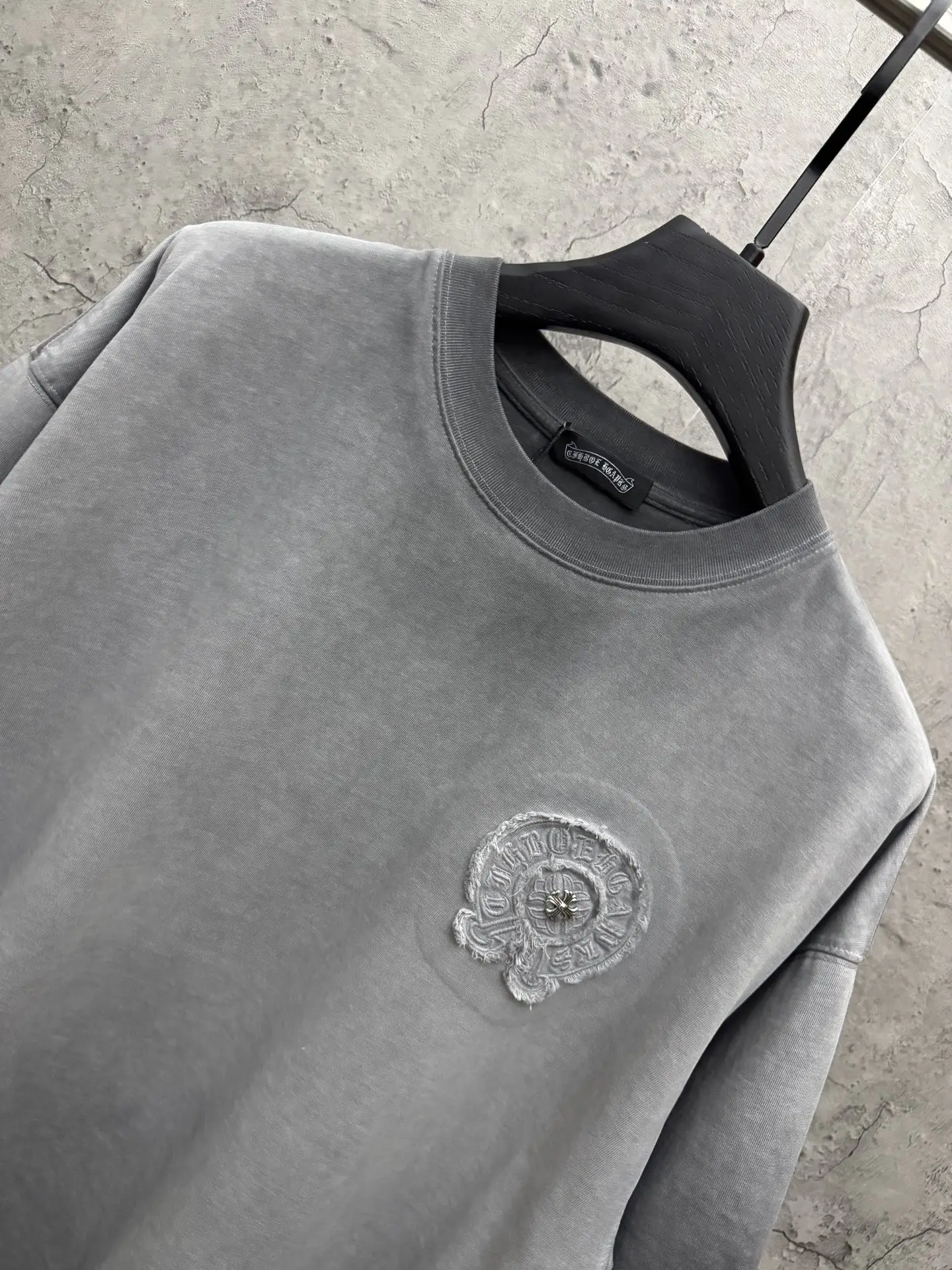Embroidered Washed Cotton T-Shirt D17513961 — view 3