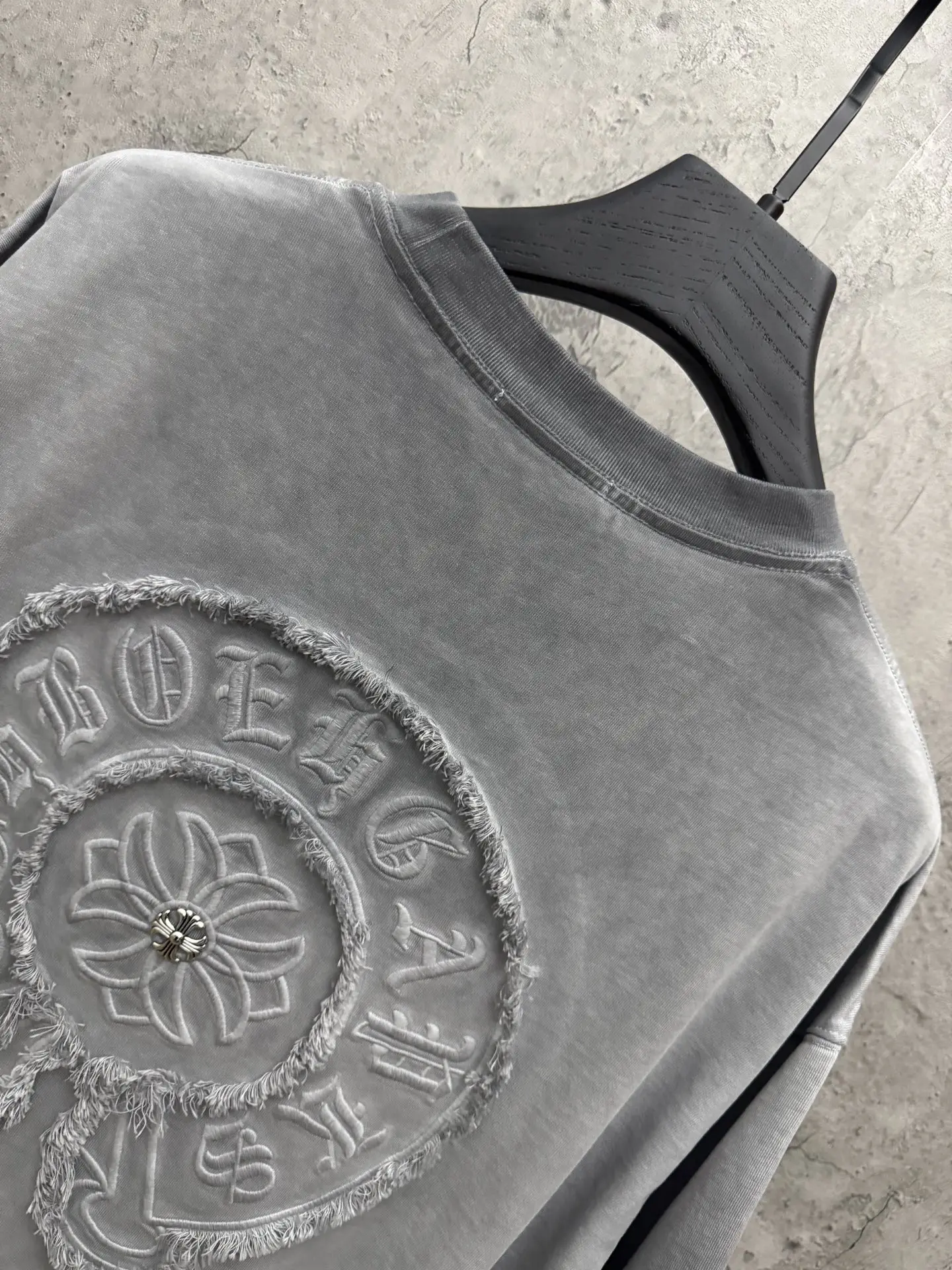 Embroidered Washed Cotton T-Shirt D17513961 — view 4