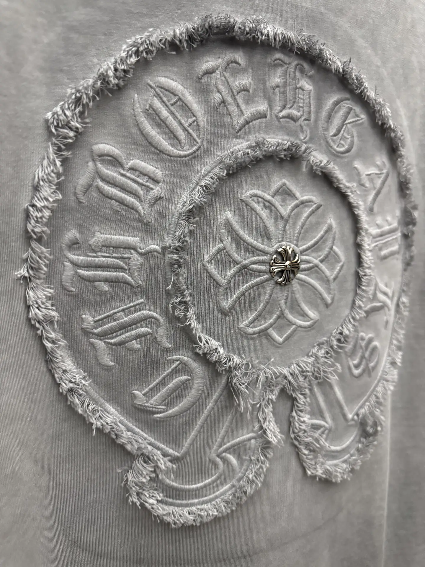Embroidered Washed Cotton T-Shirt D17513961 — view 8