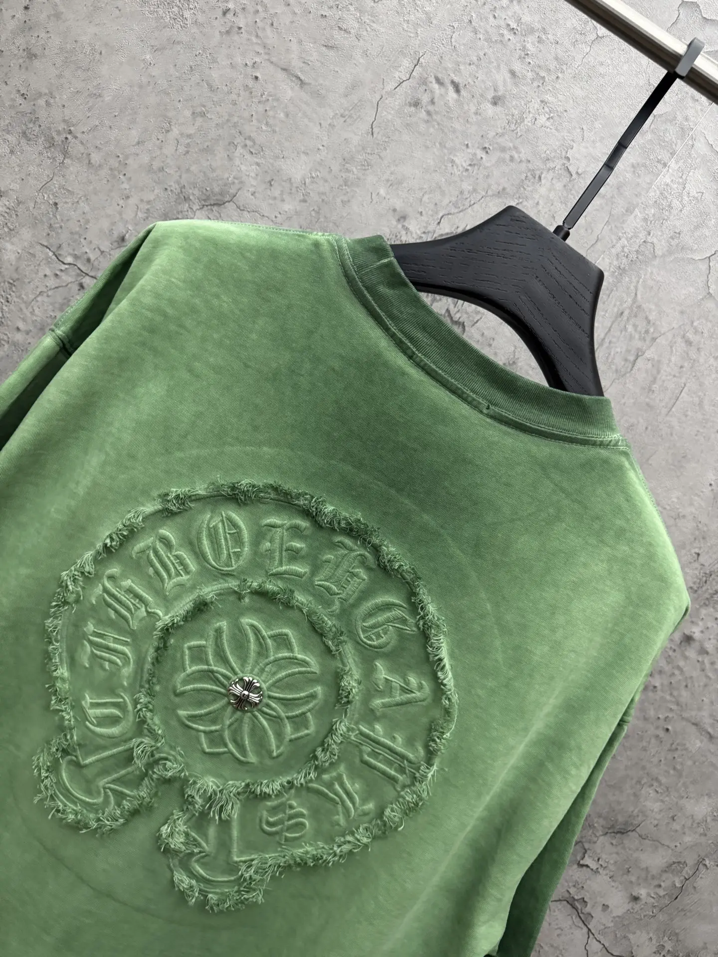Embroidered Washed Cotton T-Shirt D17513963 — view 4