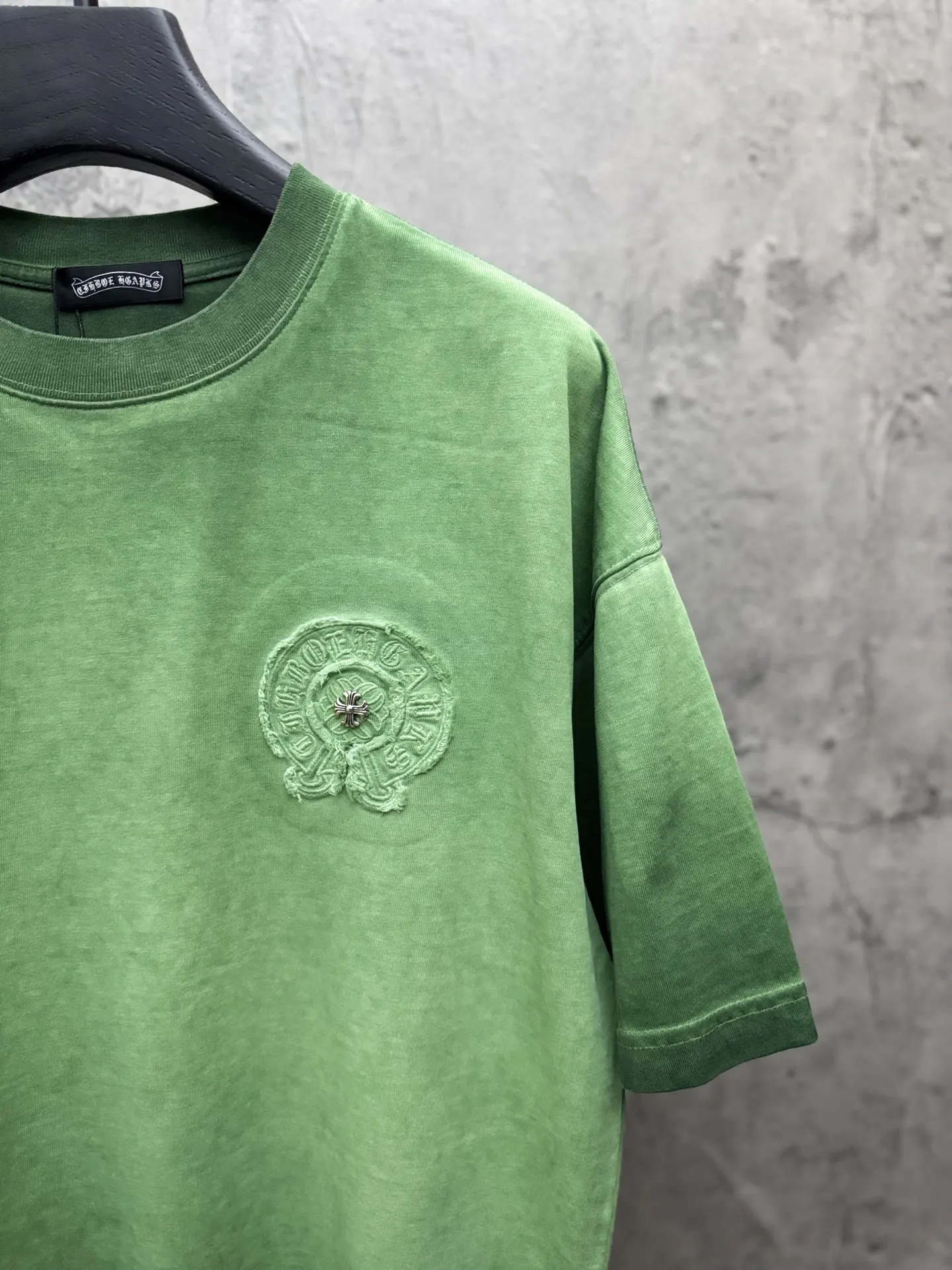 Embroidered Washed Cotton T-Shirt D17513963 — view 5