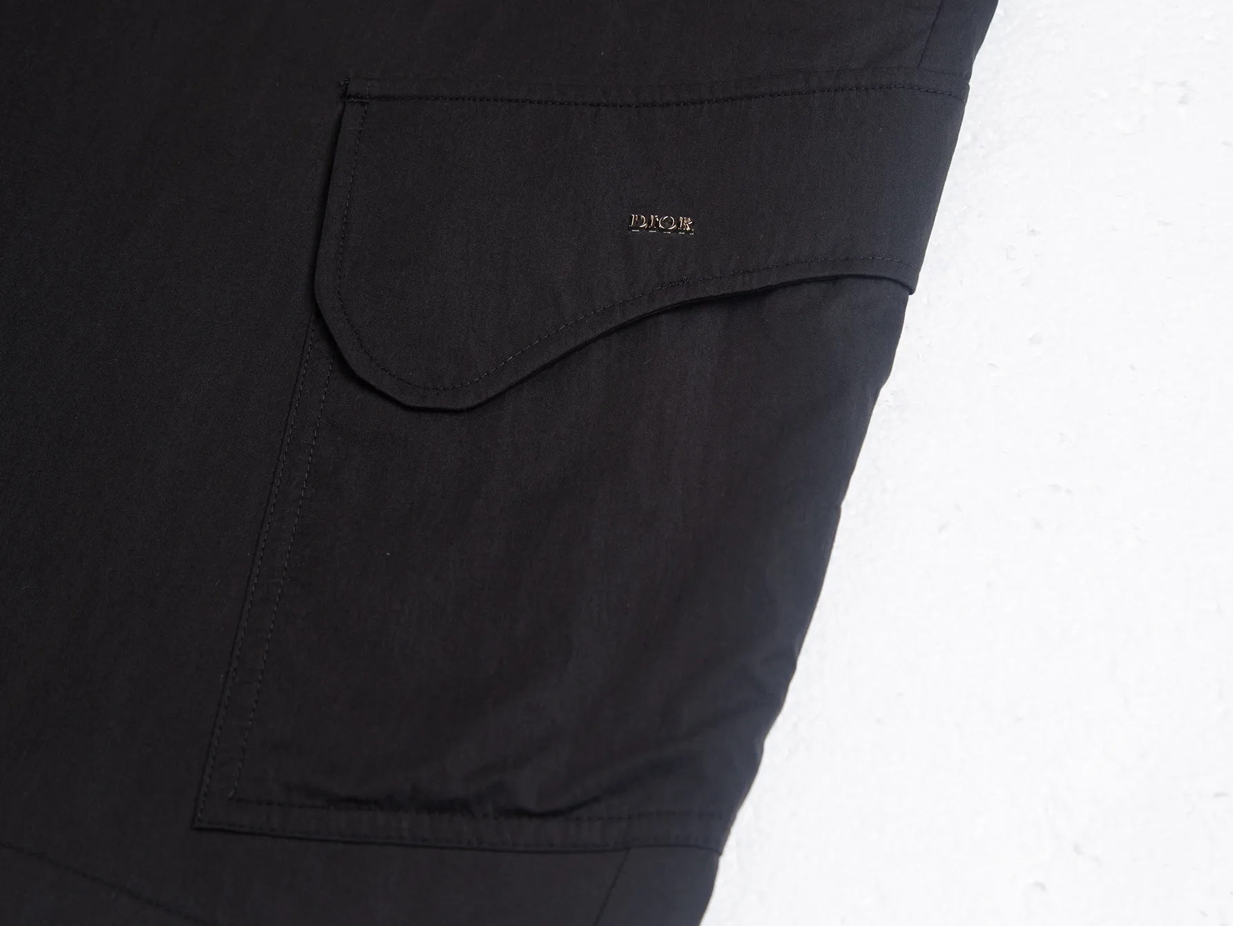 Logo-Embellished Cotton Cargo Shorts D17515882 — view 4