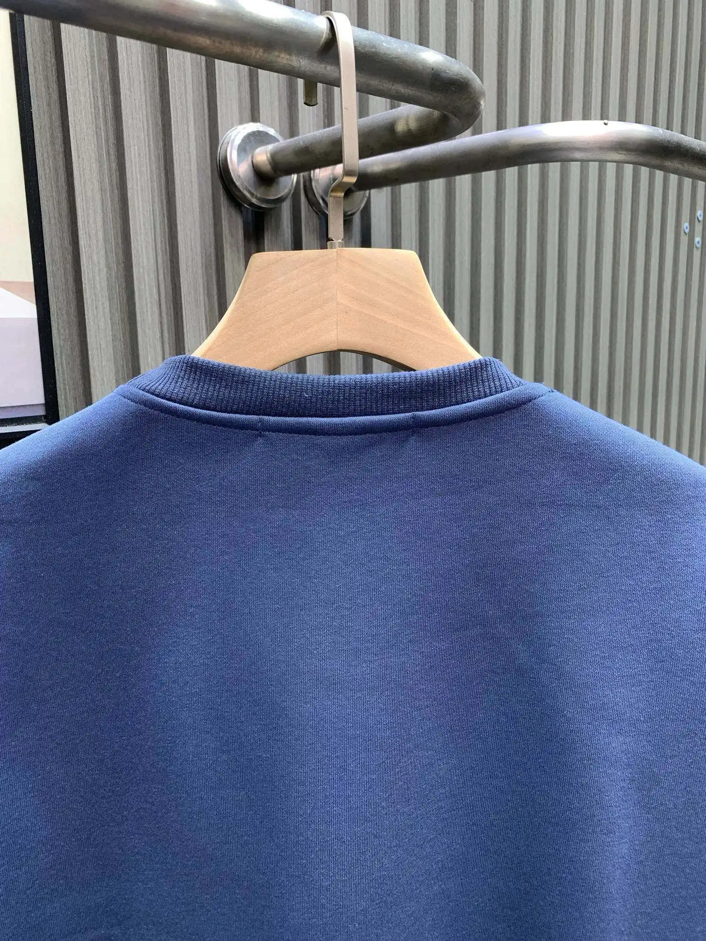Graphic Print Fleece-Lined Sweatshirt D17514132 — view 4