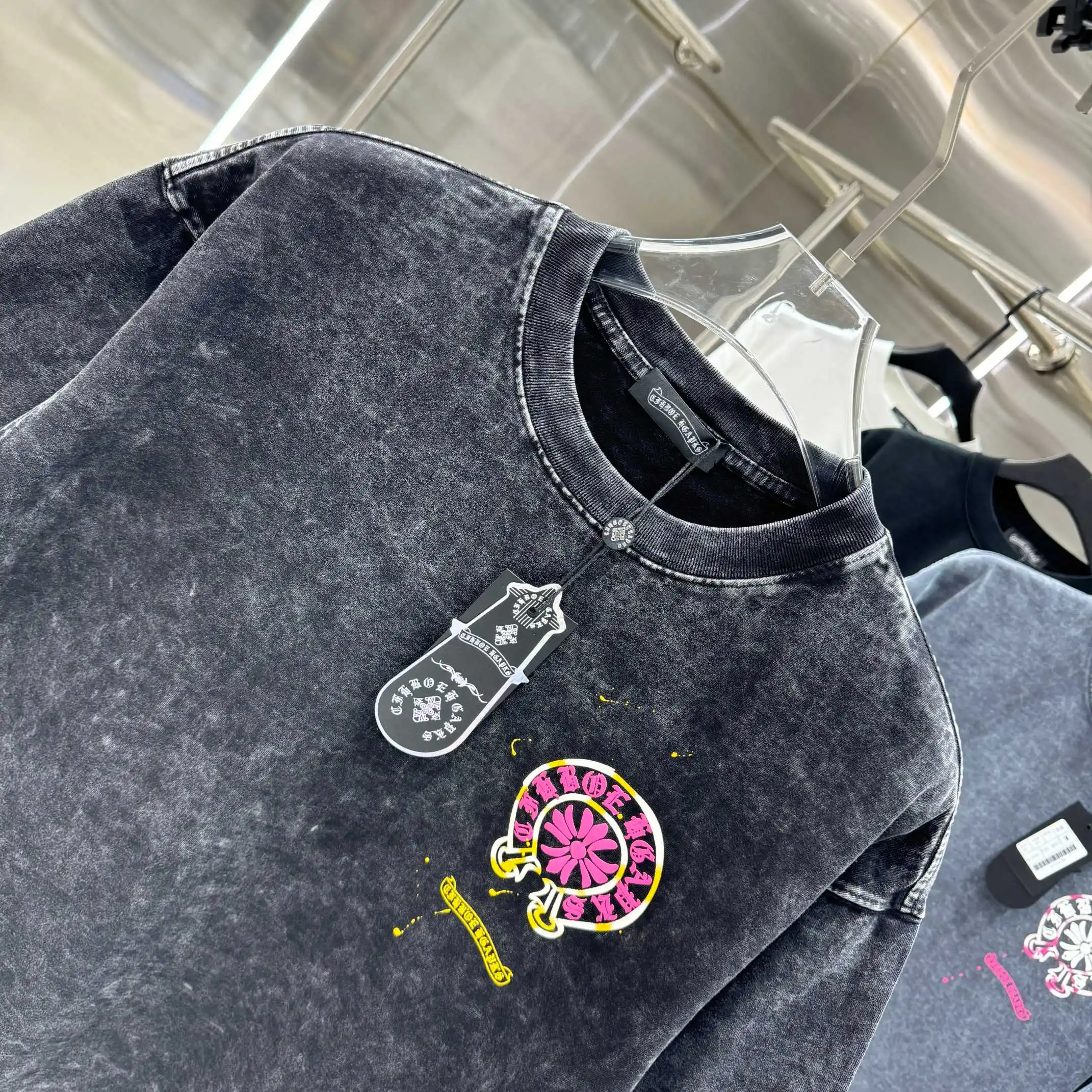Acid-Wash Puff Print Logo T-Shirt D18013818 — view 4