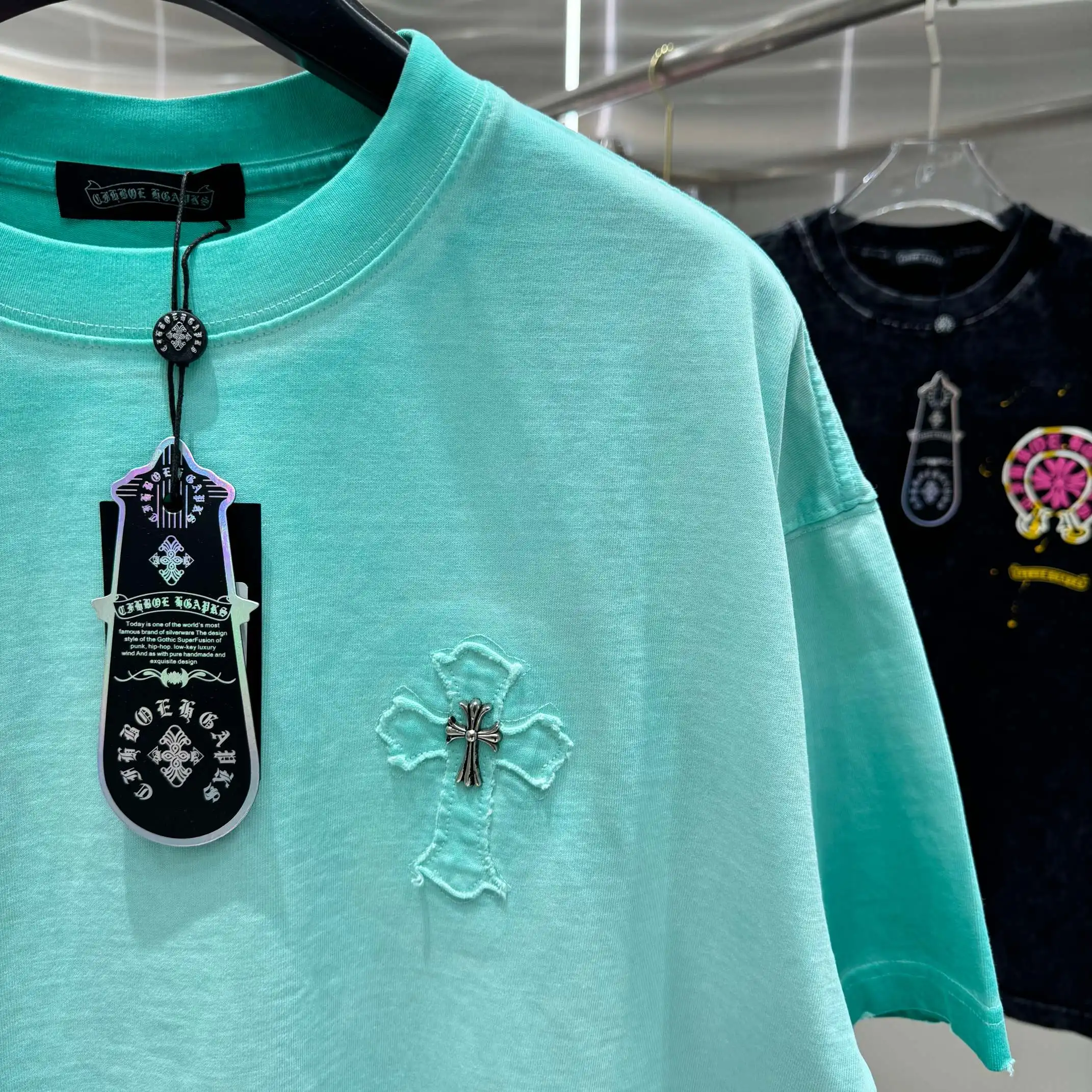 Acid-Wash Embroidered Patch T-Shirt D18013830 — view 7