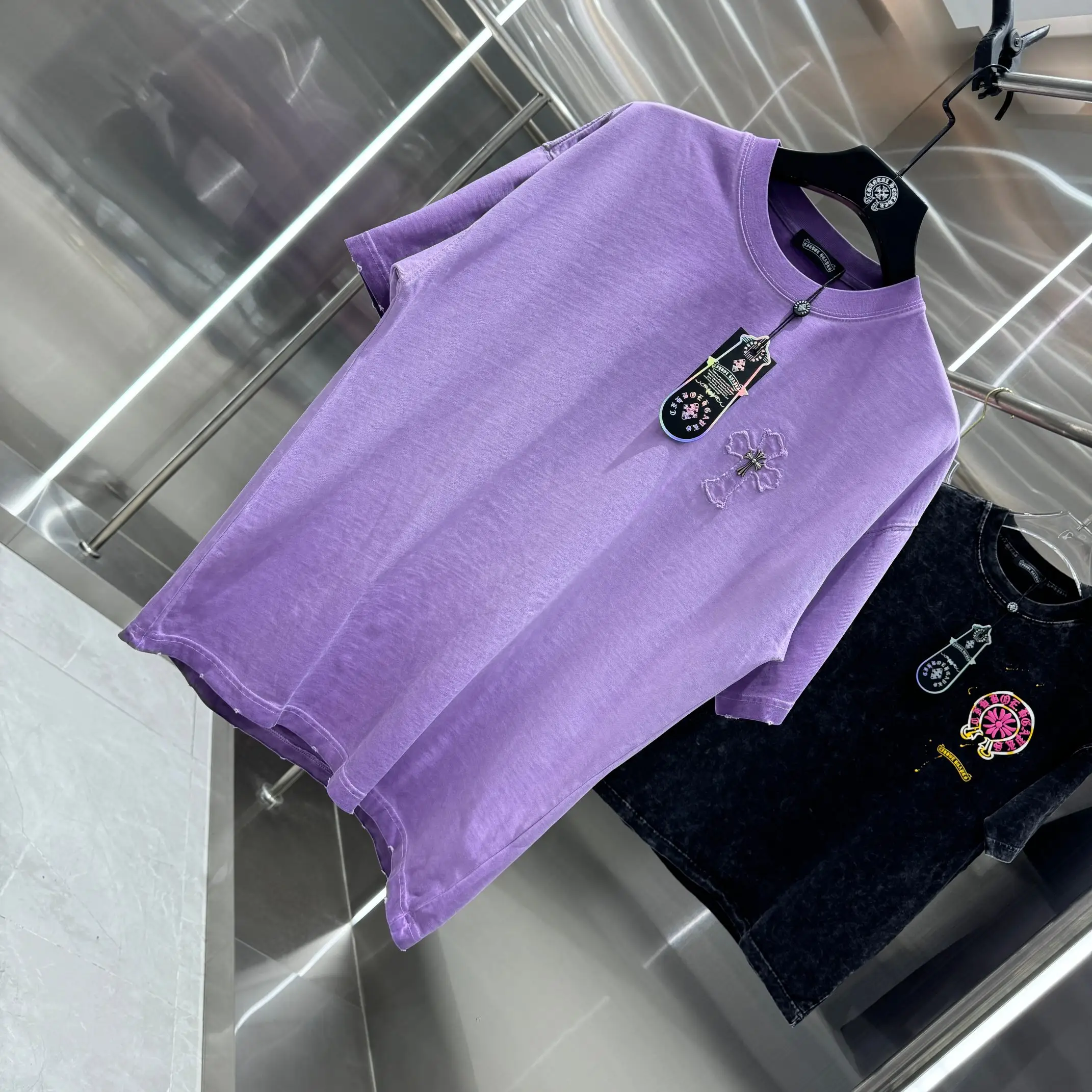 Embroidered Patch Acid-Wash T-Shirt D18013831 — view 3