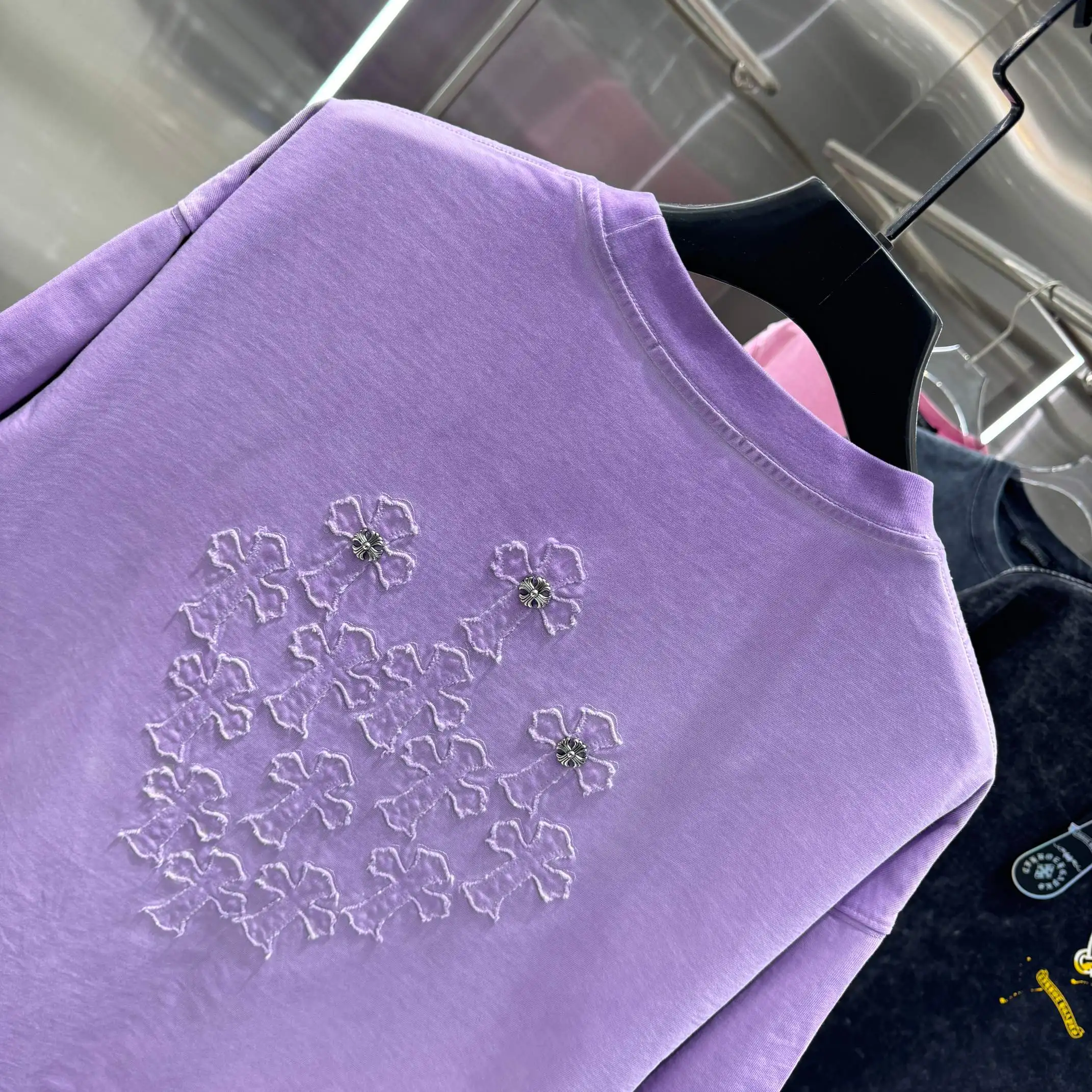Embroidered Patch Acid-Wash T-Shirt D18013831 — view 5