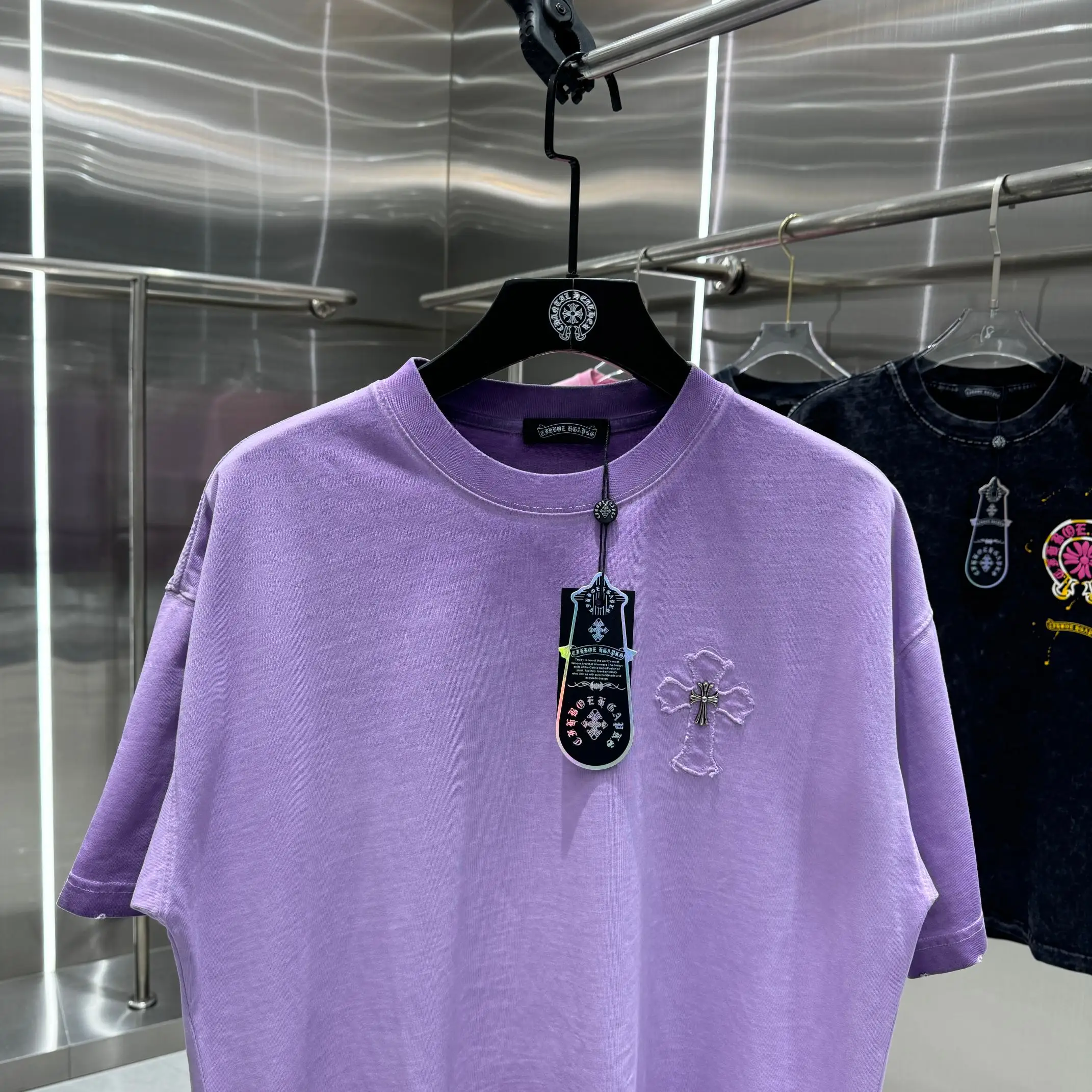 Embroidered Patch Acid-Wash T-Shirt D18013831 — view 6