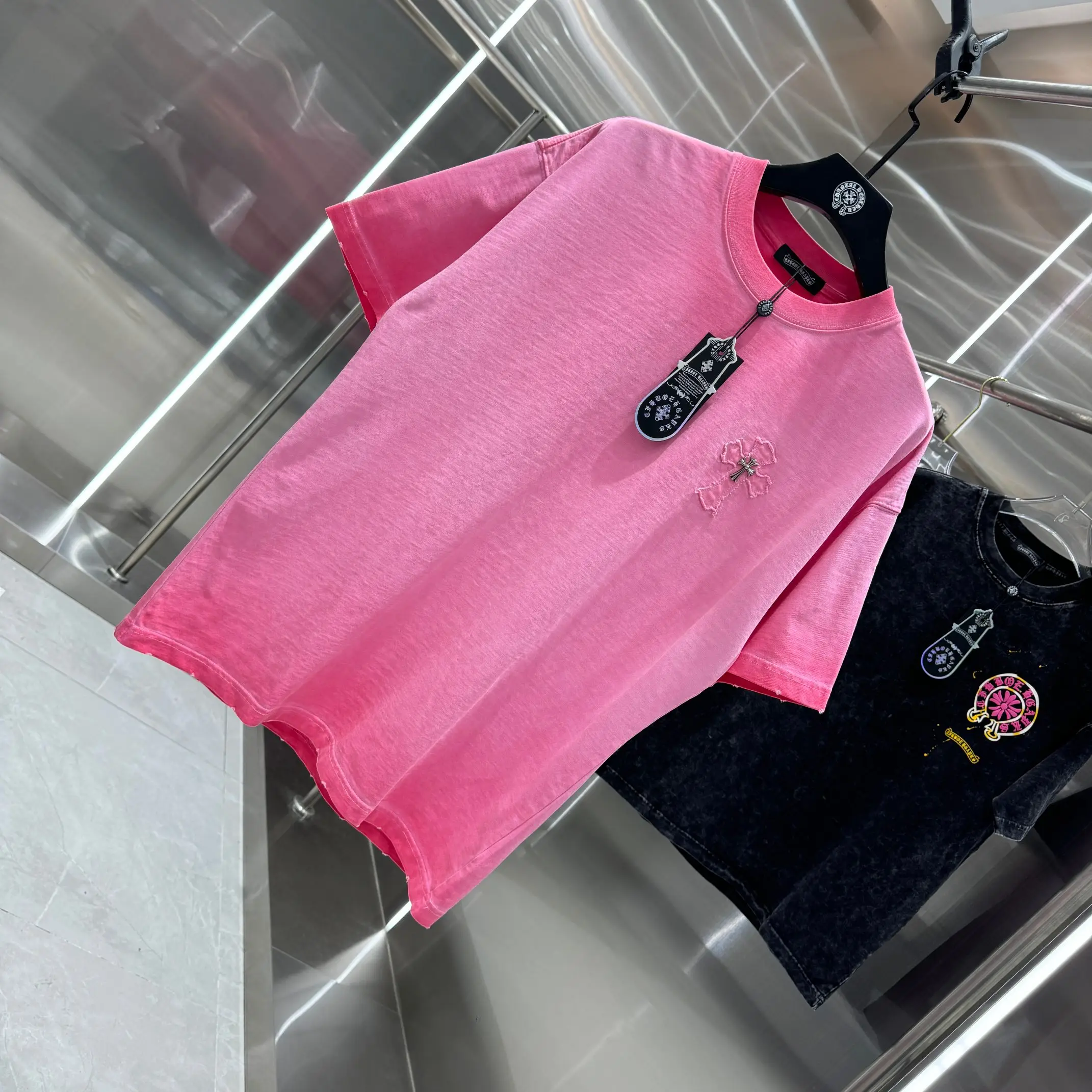 Washed Embroidered Patch T-Shirt D18013829 — view 3