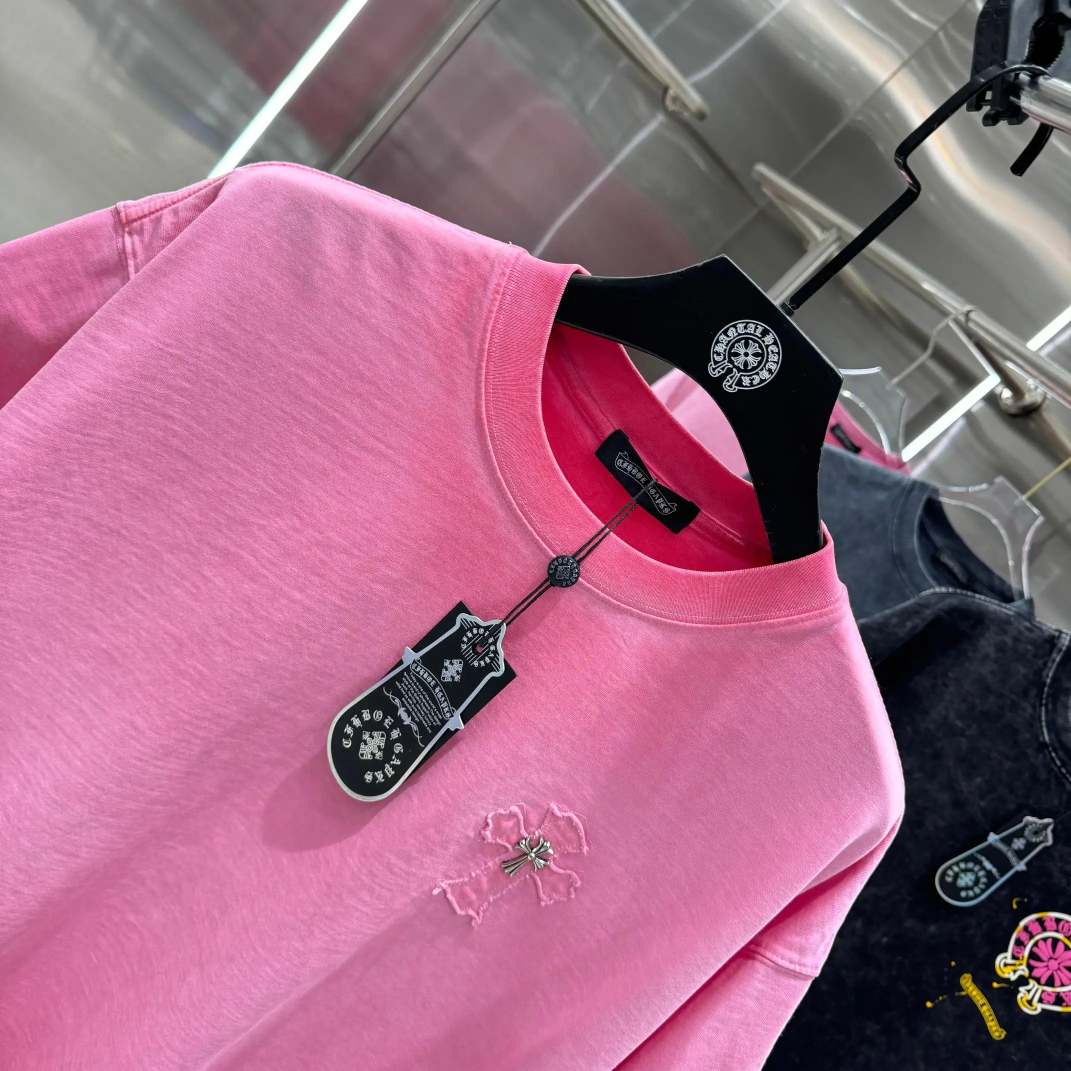 Washed Embroidered Patch T-Shirt D18013829 — view 4