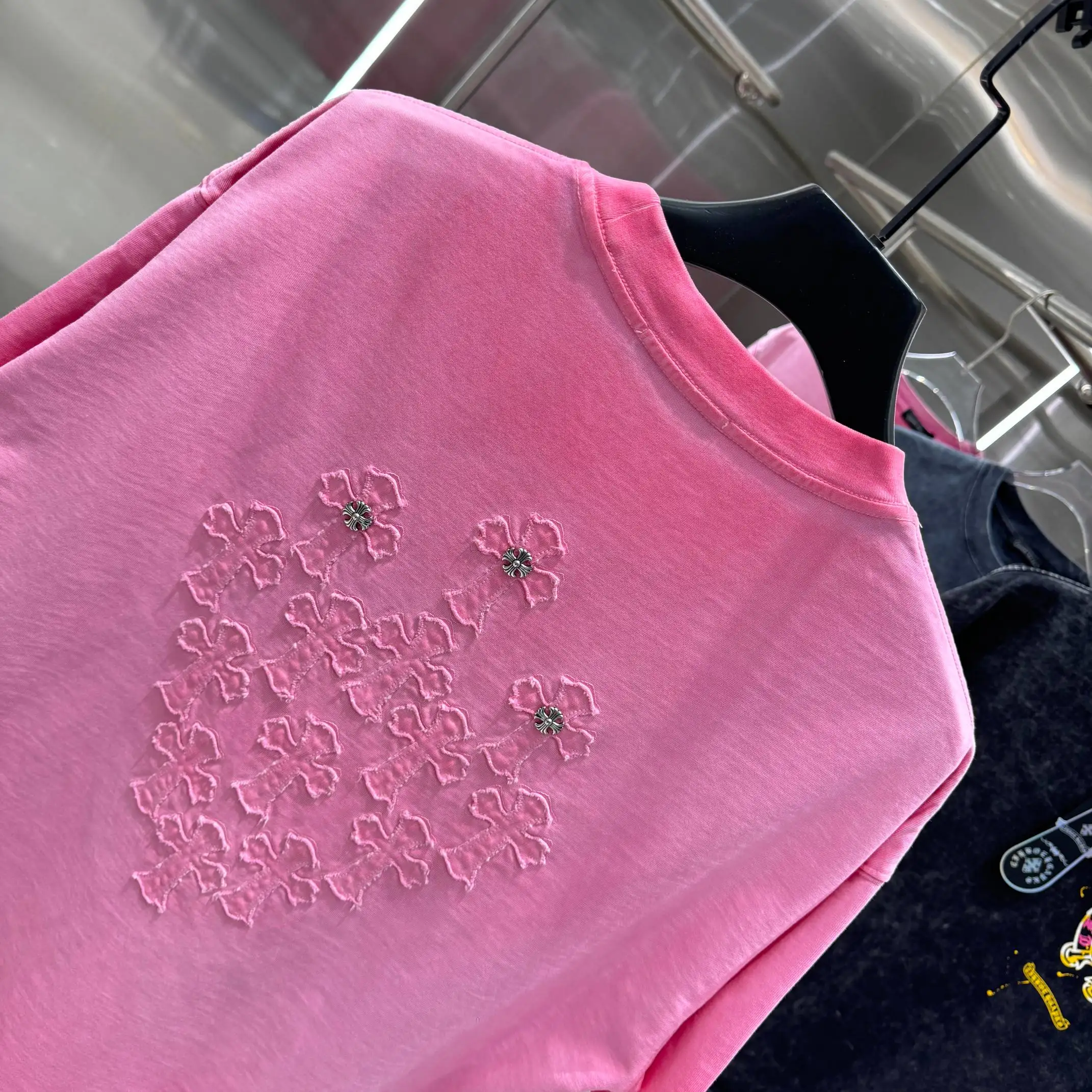 Washed Embroidered Patch T-Shirt D18013829 — view 5
