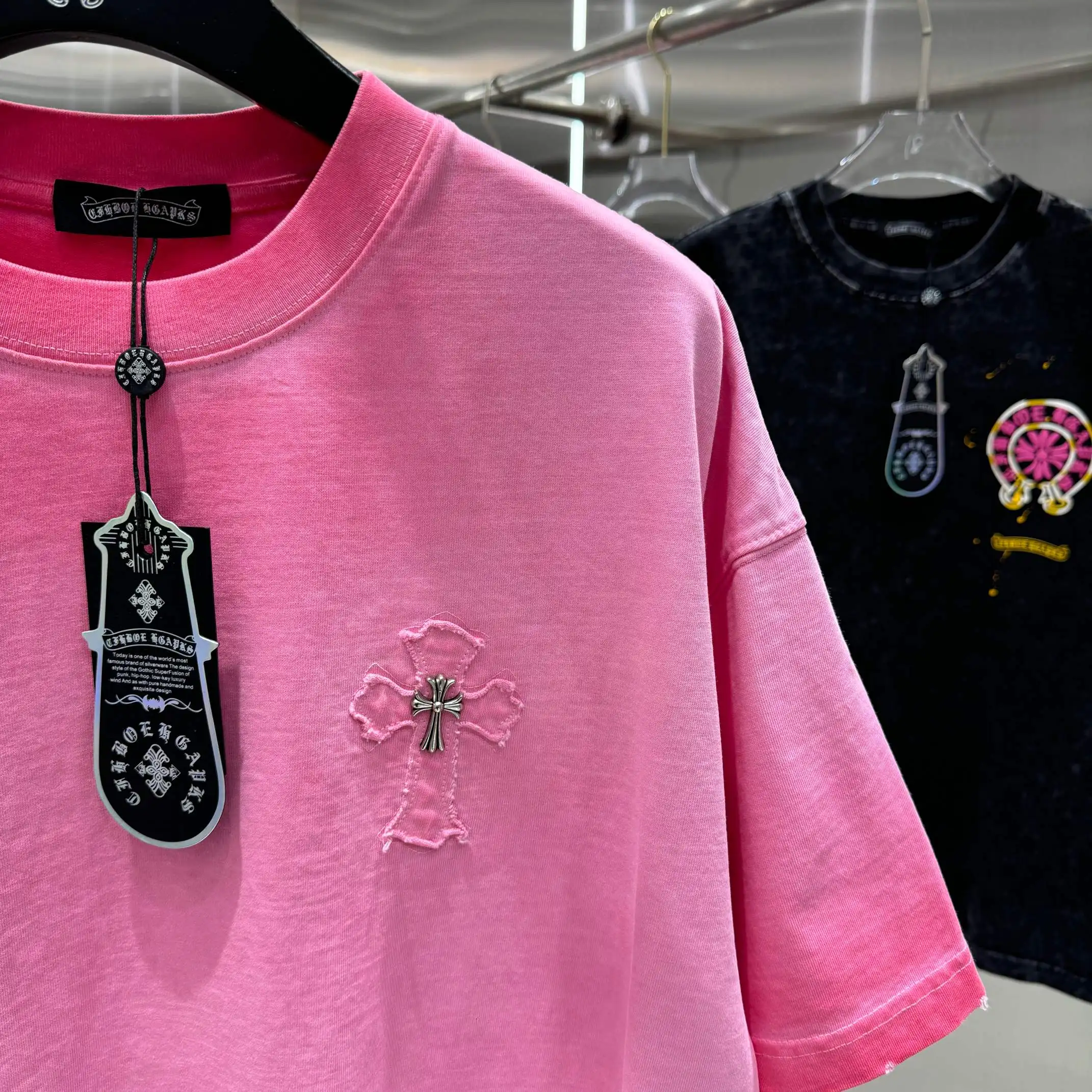 Washed Embroidered Patch T-Shirt D18013829 — view 7