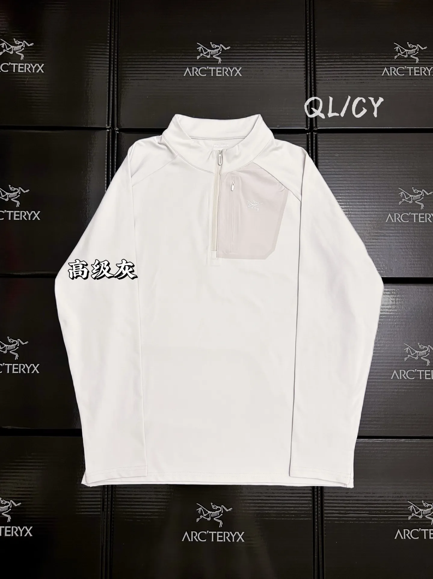 Delta Zip-Neck Fleece Sweatshirt D18019682