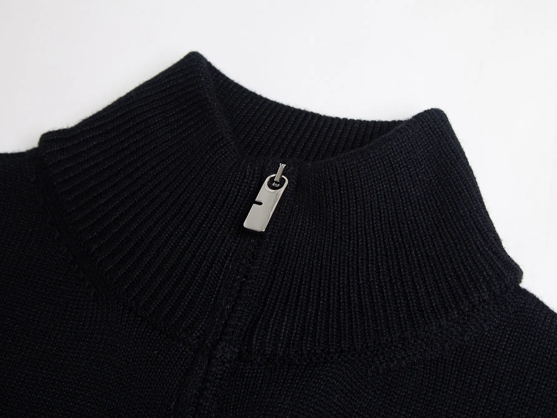 Embroidered Wool-Blend Half-Zip Sweater D18016029 — view 4