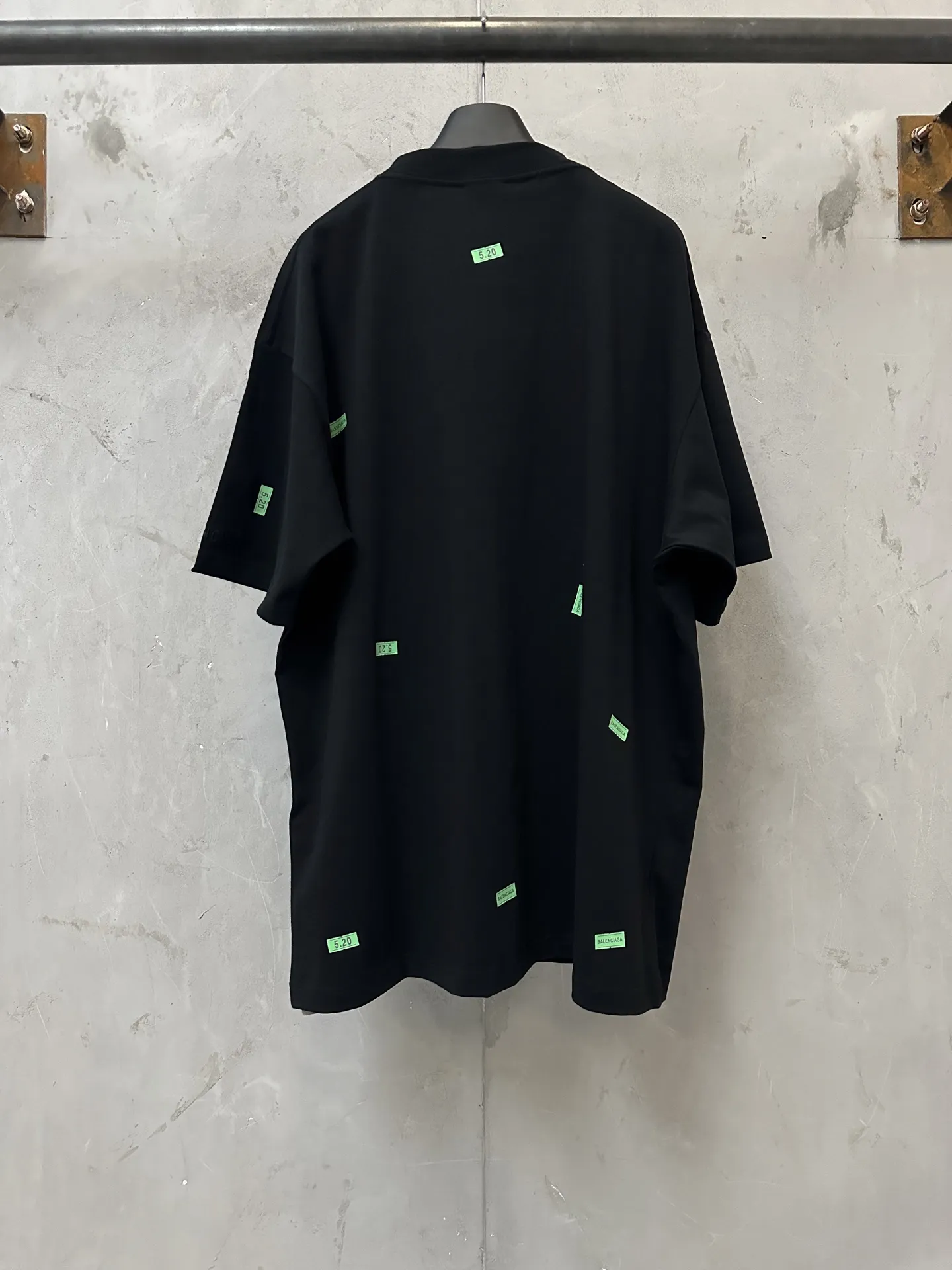 520 Limited Edition Oversized T-Shirt D18011345 — view 2