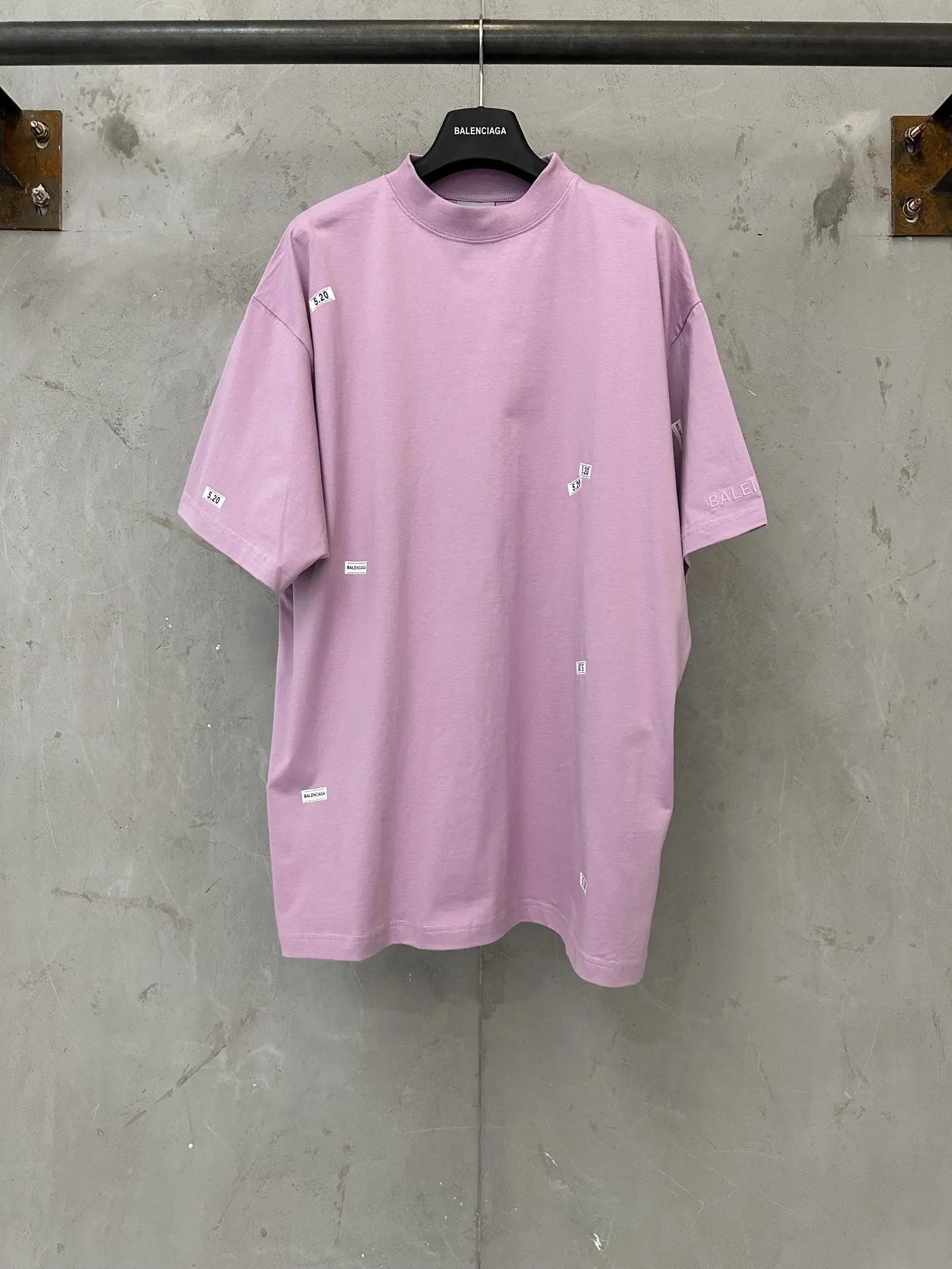 520 Limited Edition Oversized T-Shirt D18011346