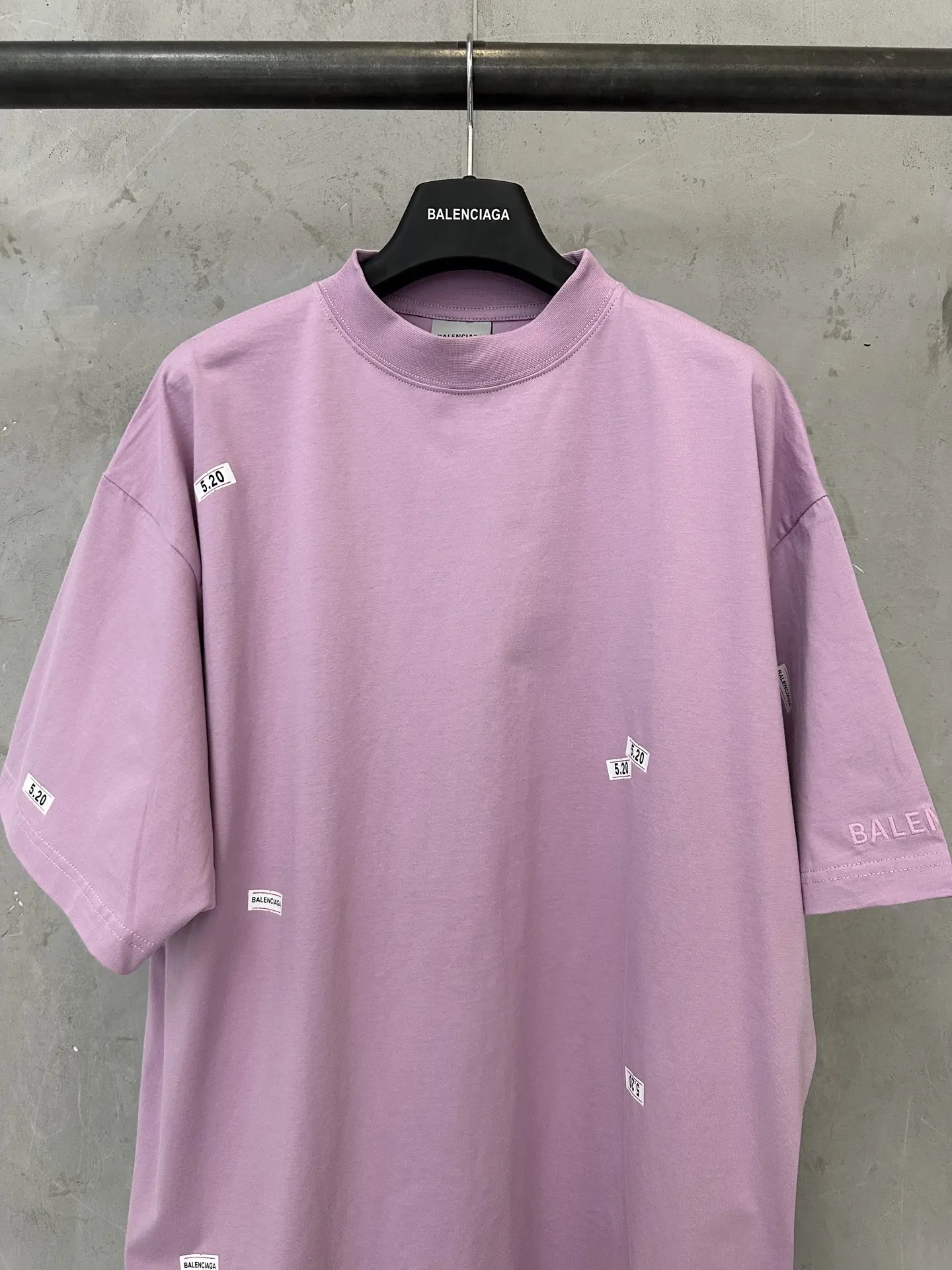 520 Limited Edition Oversized T-Shirt D18011346 — view 2