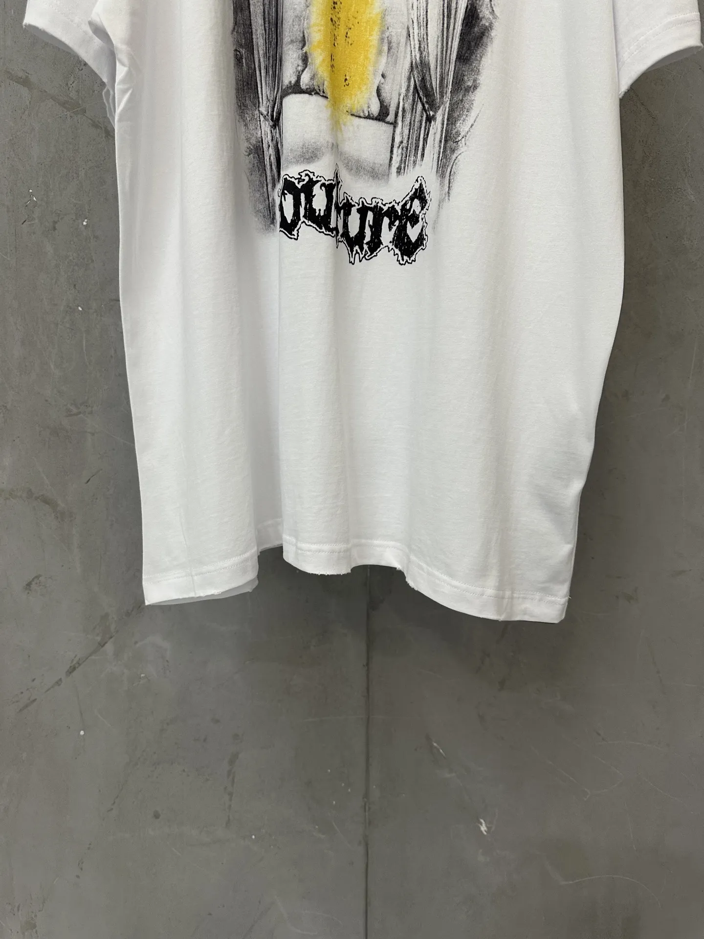 Balenciaga Couture Graphic Print T-Shirt D18011551 — view 4