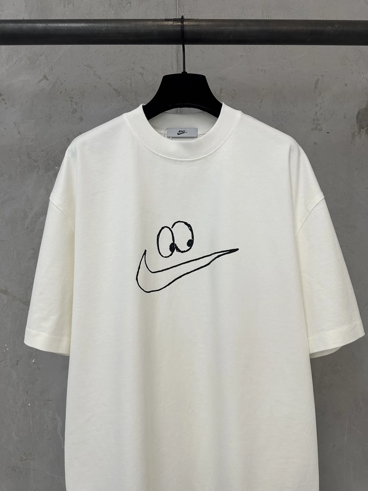 Nike by You Hand-Drawn Graphic T-Shirt D18011354 — view 3