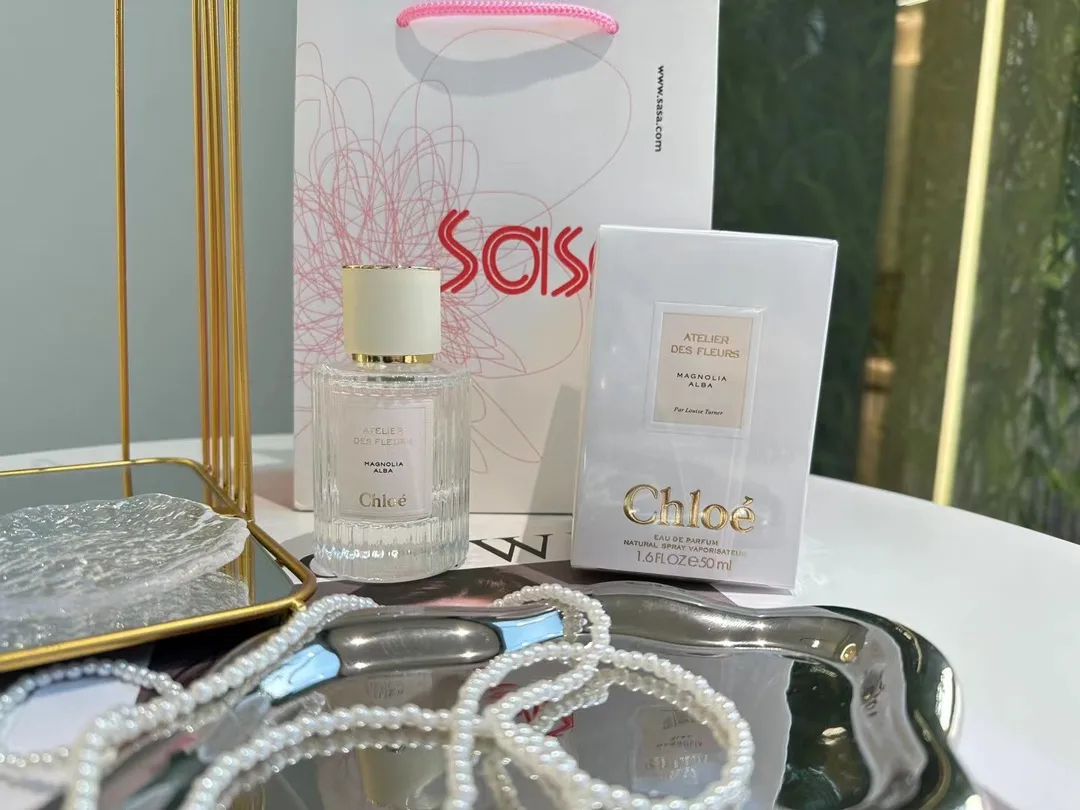 180香水 🍃Chloe 木兰诗语 ｜The brearh of spring50ml MAGNOLIA ALBA 如雨后青草 干净而有意境 随着薄雾散去 打在 D18018214 — view 3