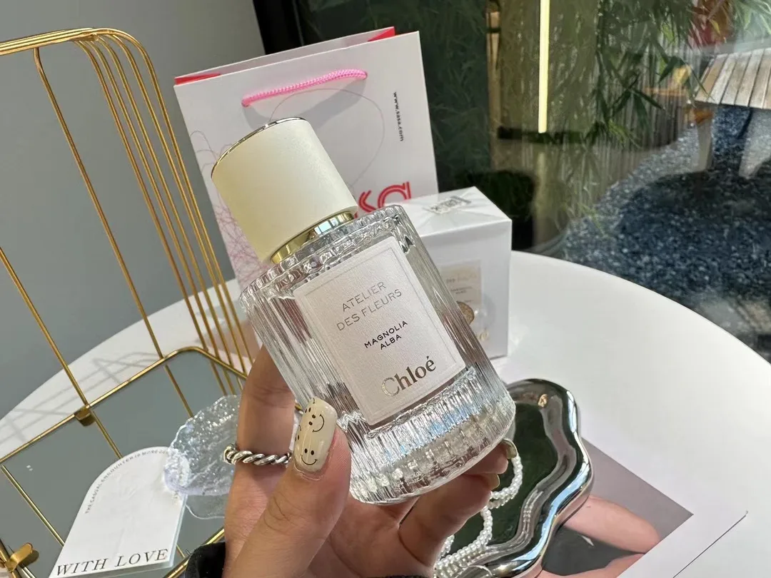 180香水 🍃Chloe 木兰诗语 ｜The brearh of spring50ml MAGNOLIA ALBA 如雨后青草 干净而有意境 随着薄雾散去 打在 D18018214 — view 4