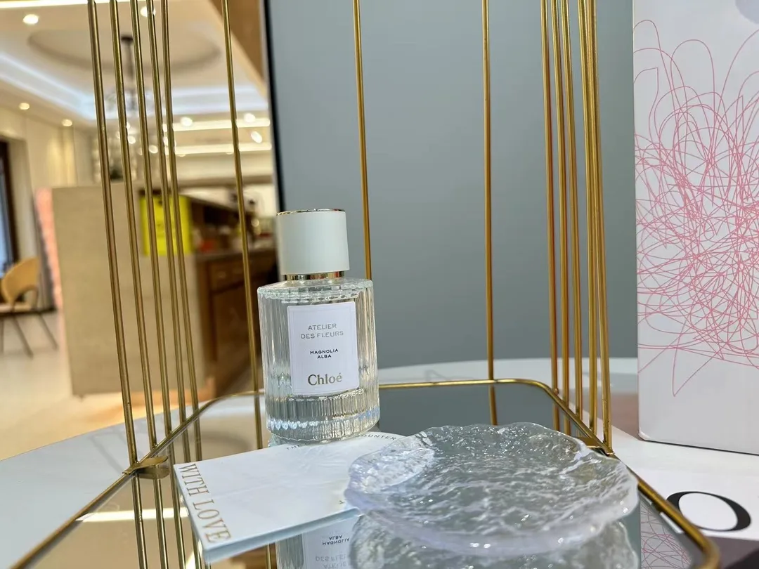 180香水 🍃Chloe 木兰诗语 ｜The brearh of spring50ml MAGNOLIA ALBA 如雨后青草 干净而有意境 随着薄雾散去 打在 D18018214 — view 5