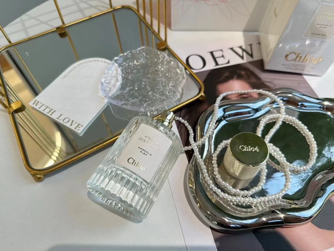 180香水 🍃Chloe 木兰诗语 ｜The brearh of spring50ml MAGNOLIA ALBA 如雨后青草 干净而有意境 随着薄雾散去 打在 D18018214 — view 6