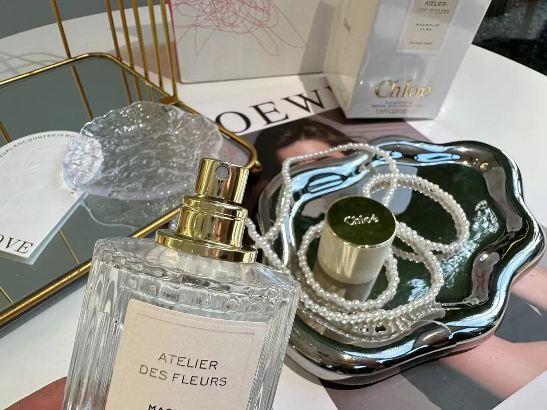 180香水 🍃Chloe 木兰诗语 ｜The brearh of spring50ml MAGNOLIA ALBA 如雨后青草 干净而有意境 随着薄雾散去 打在 D18018214 — view 7